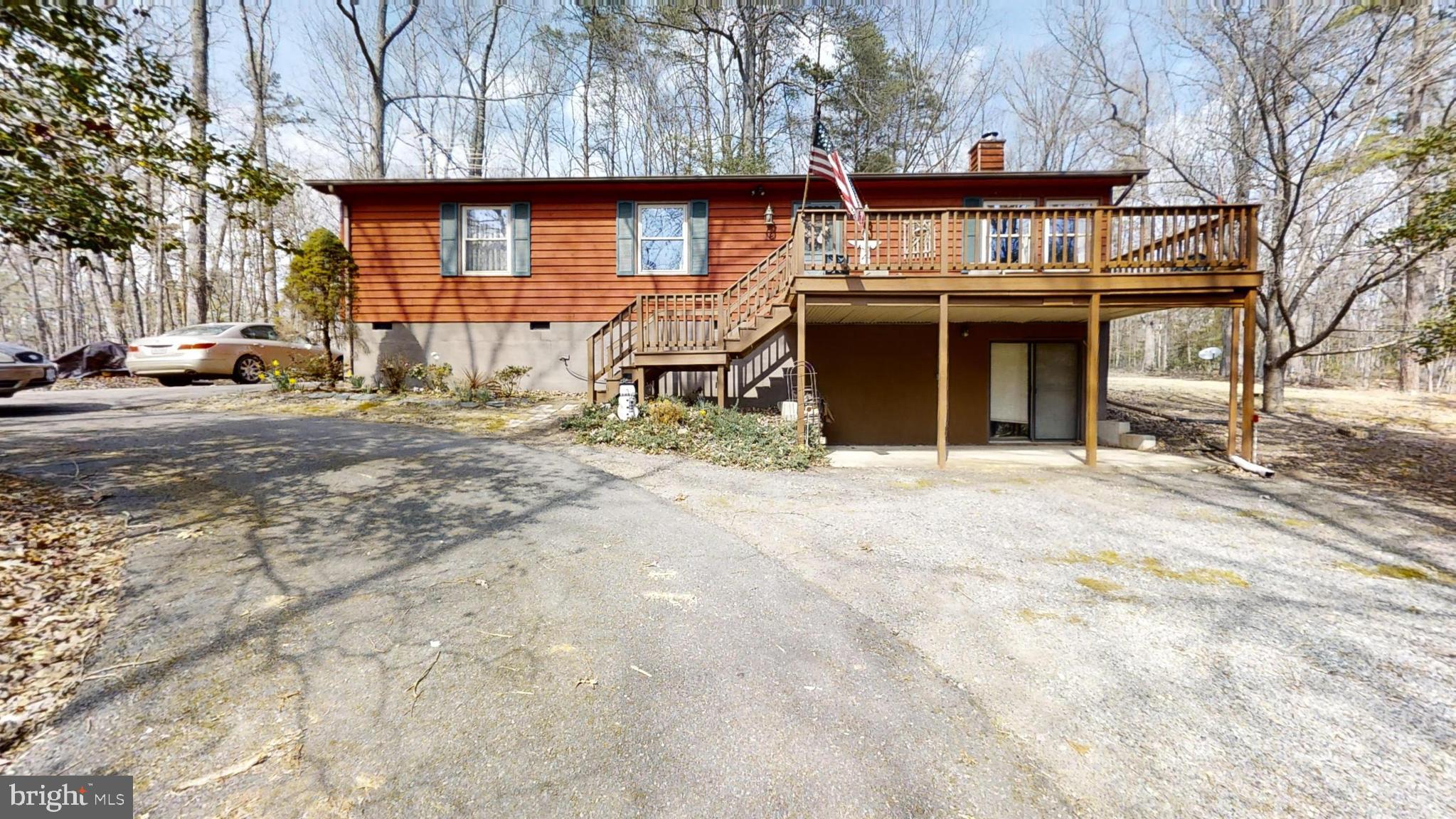 PINE HARBOUR - Residential Lease