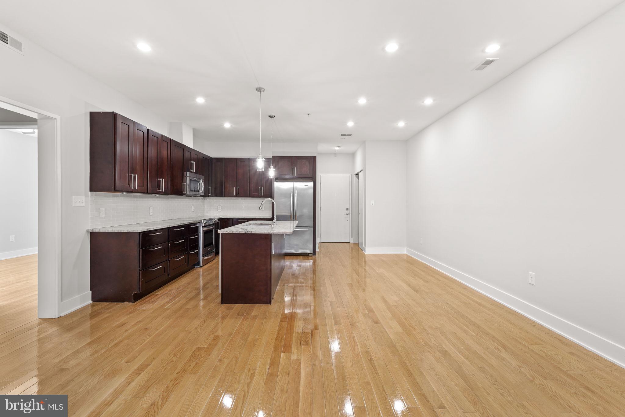 610 NEWTON PLACE NW 4