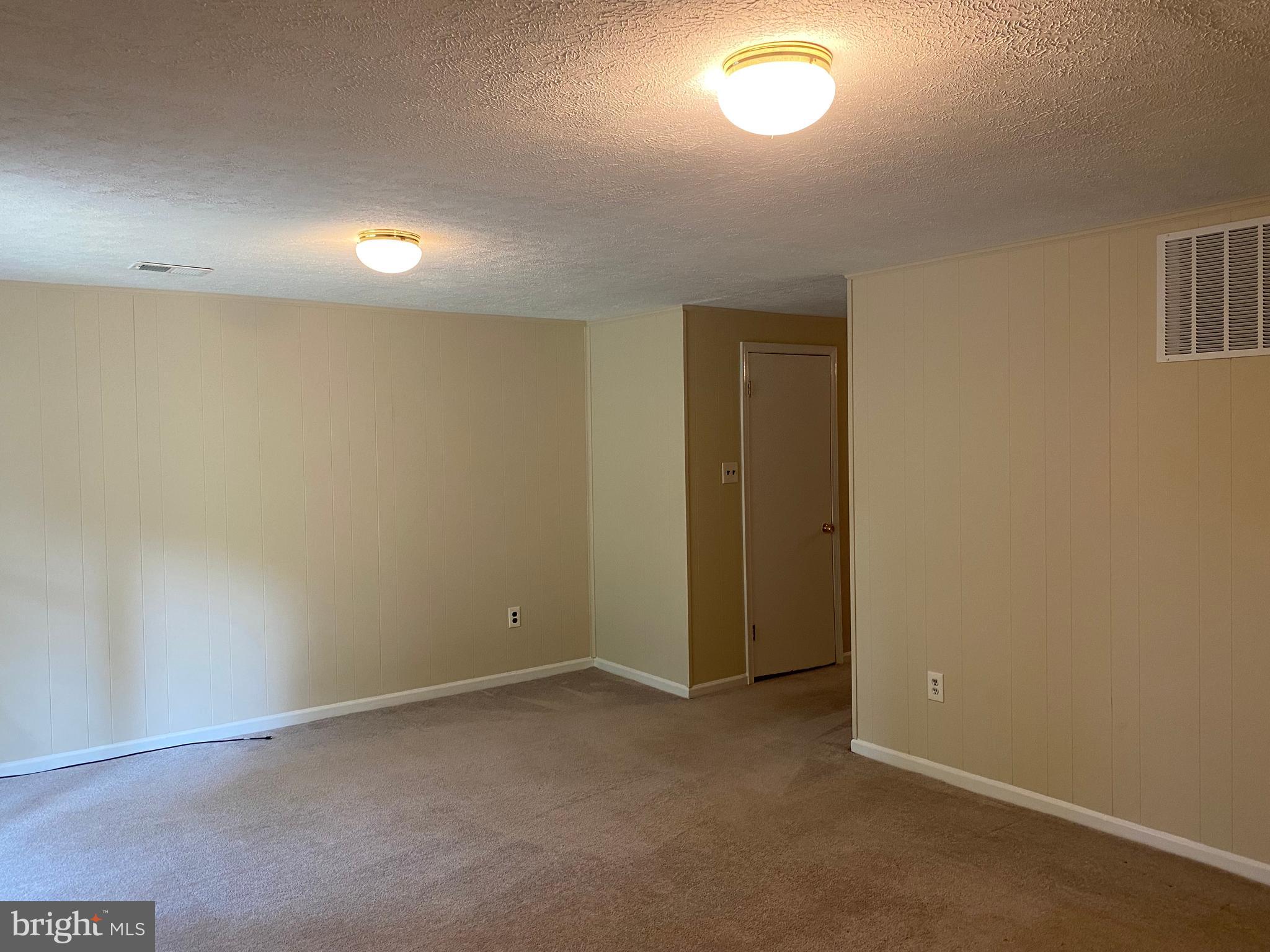 WOODMARK OF LAKE RIDGE - Residential Lease