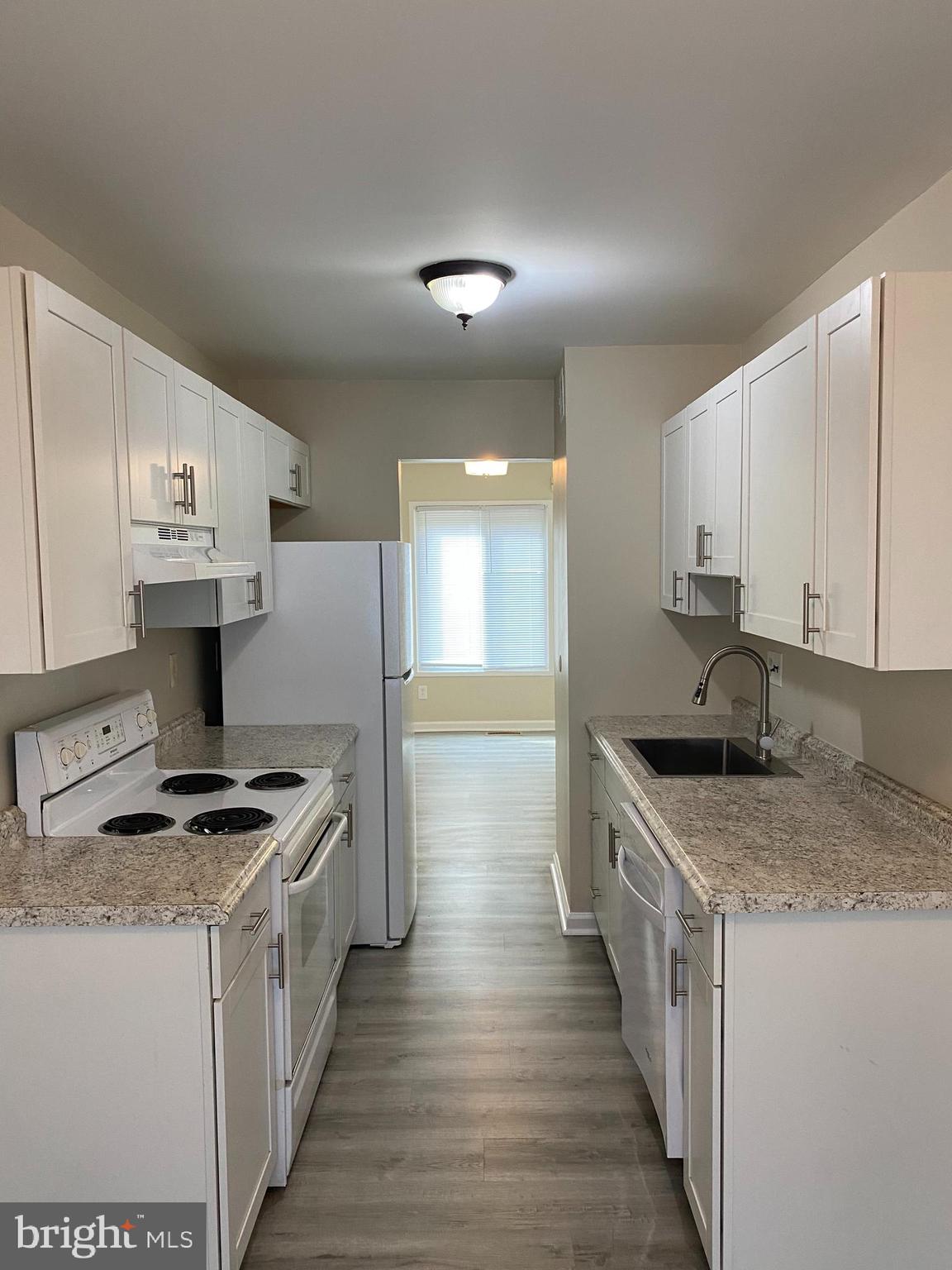 WOODMARK OF LAKE RIDGE - Residential Lease