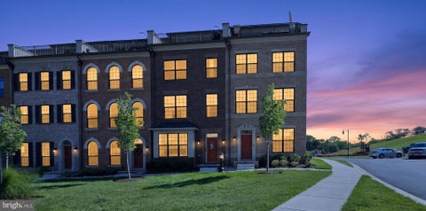 Townhouse For Rent - 627 Leigh Way<br/> Prince Georges County, OXON HILL, MD 20745