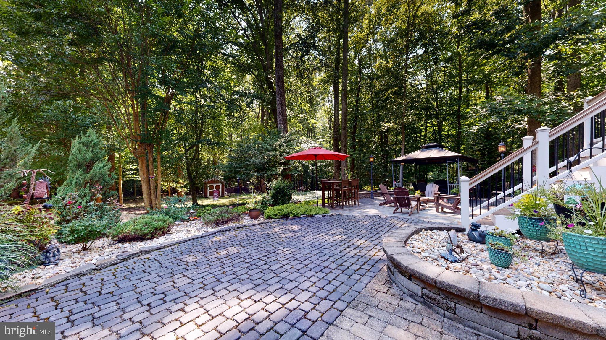 SHADOWALK - Residential