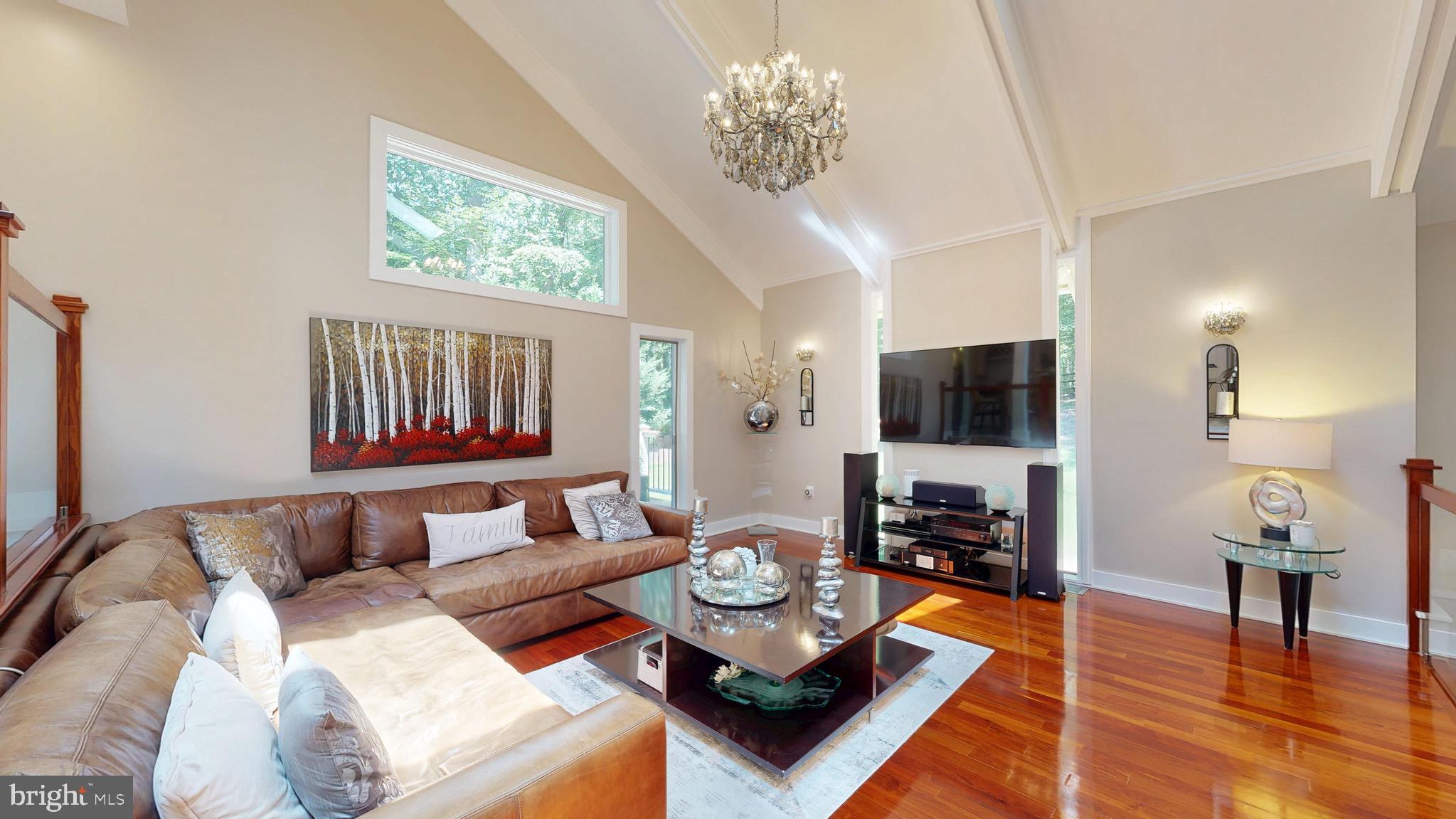 SHADOWALK - Residential