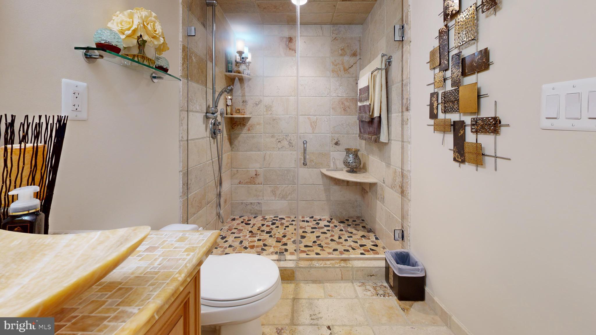 SHADOWALK - Residential