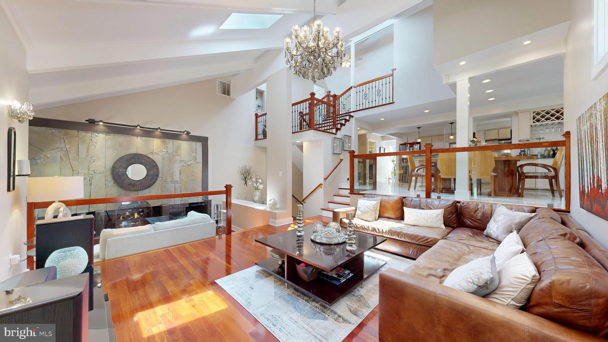 SHADOWALK - Residential