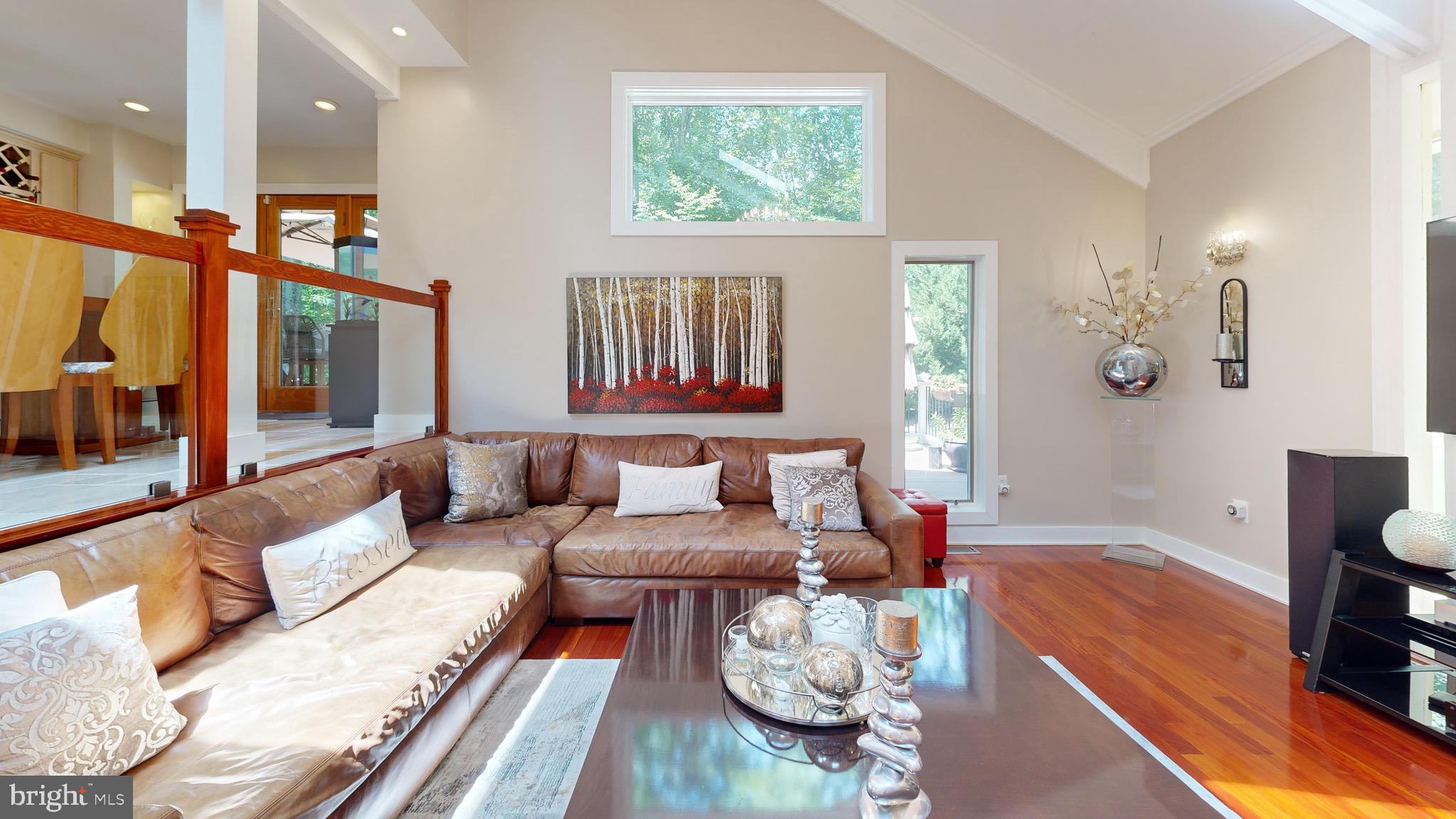 SHADOWALK - Residential