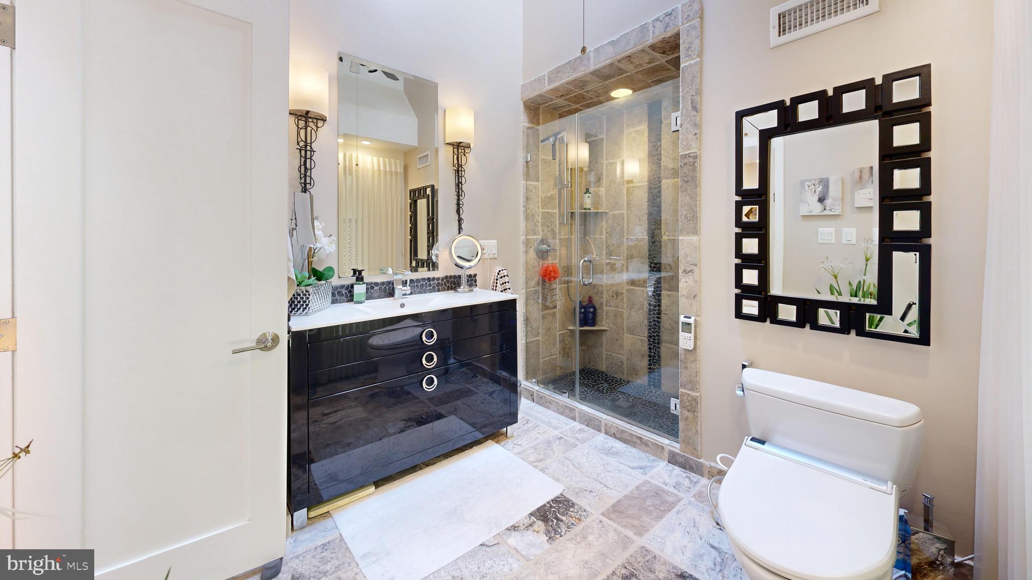 SHADOWALK - Residential