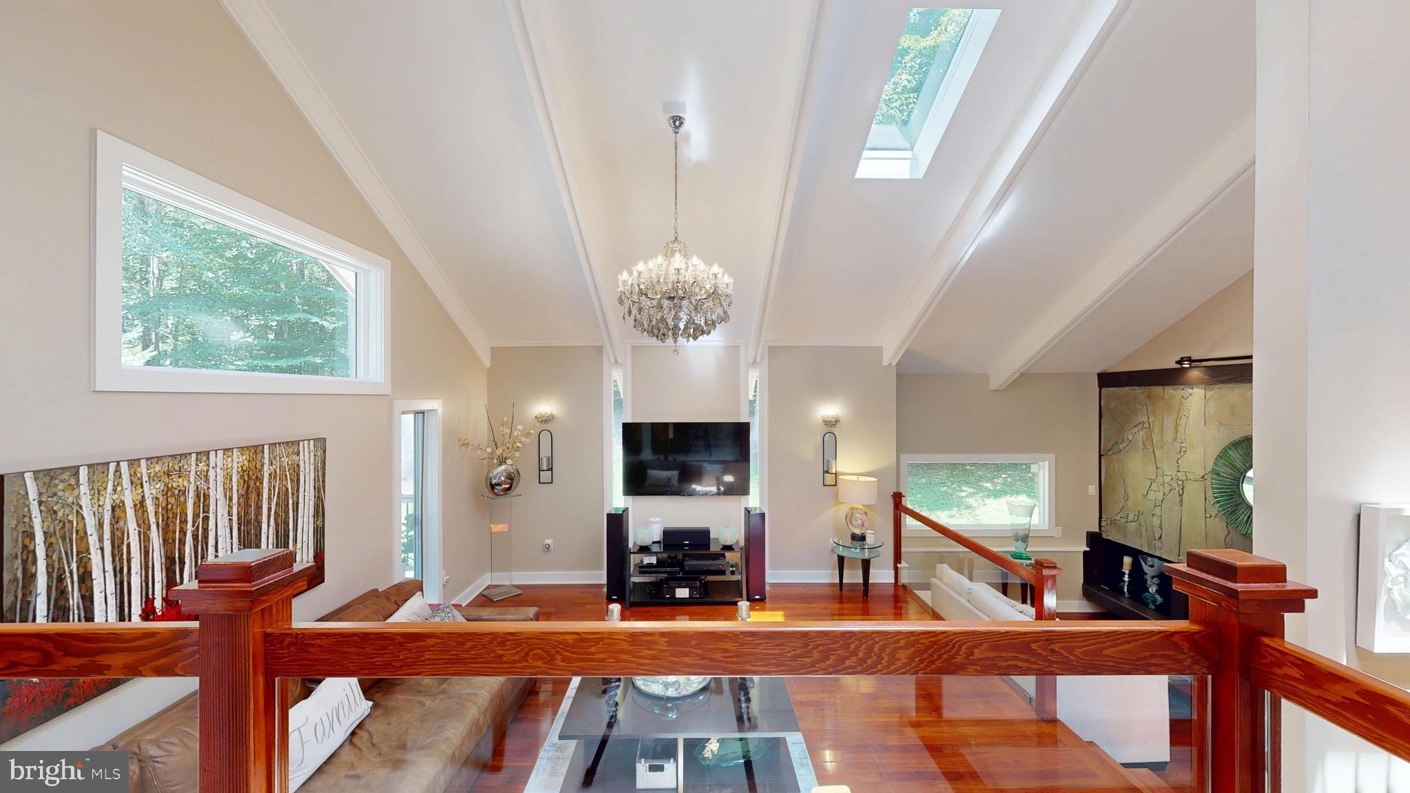 SHADOWALK - Residential