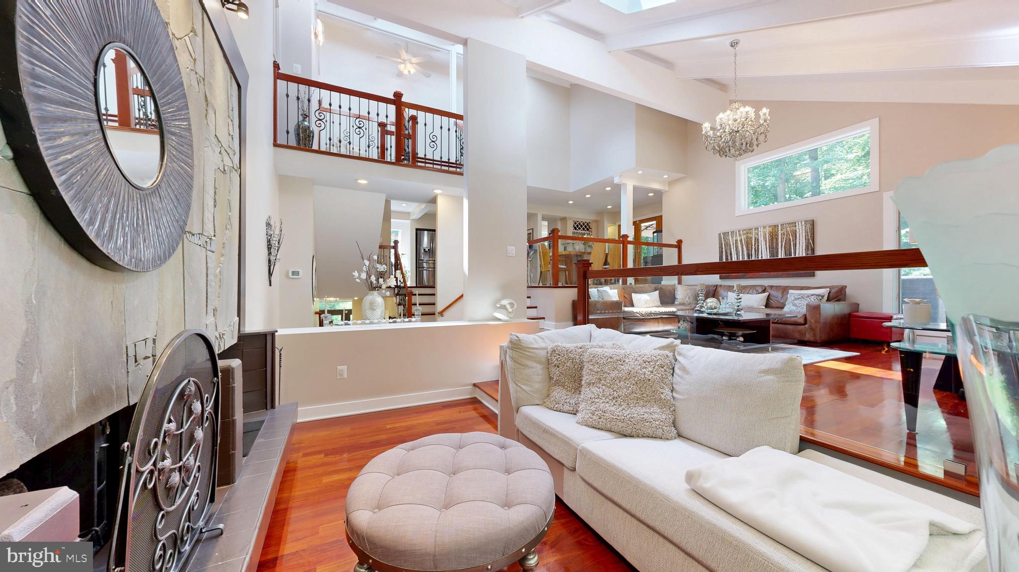 SHADOWALK - Residential