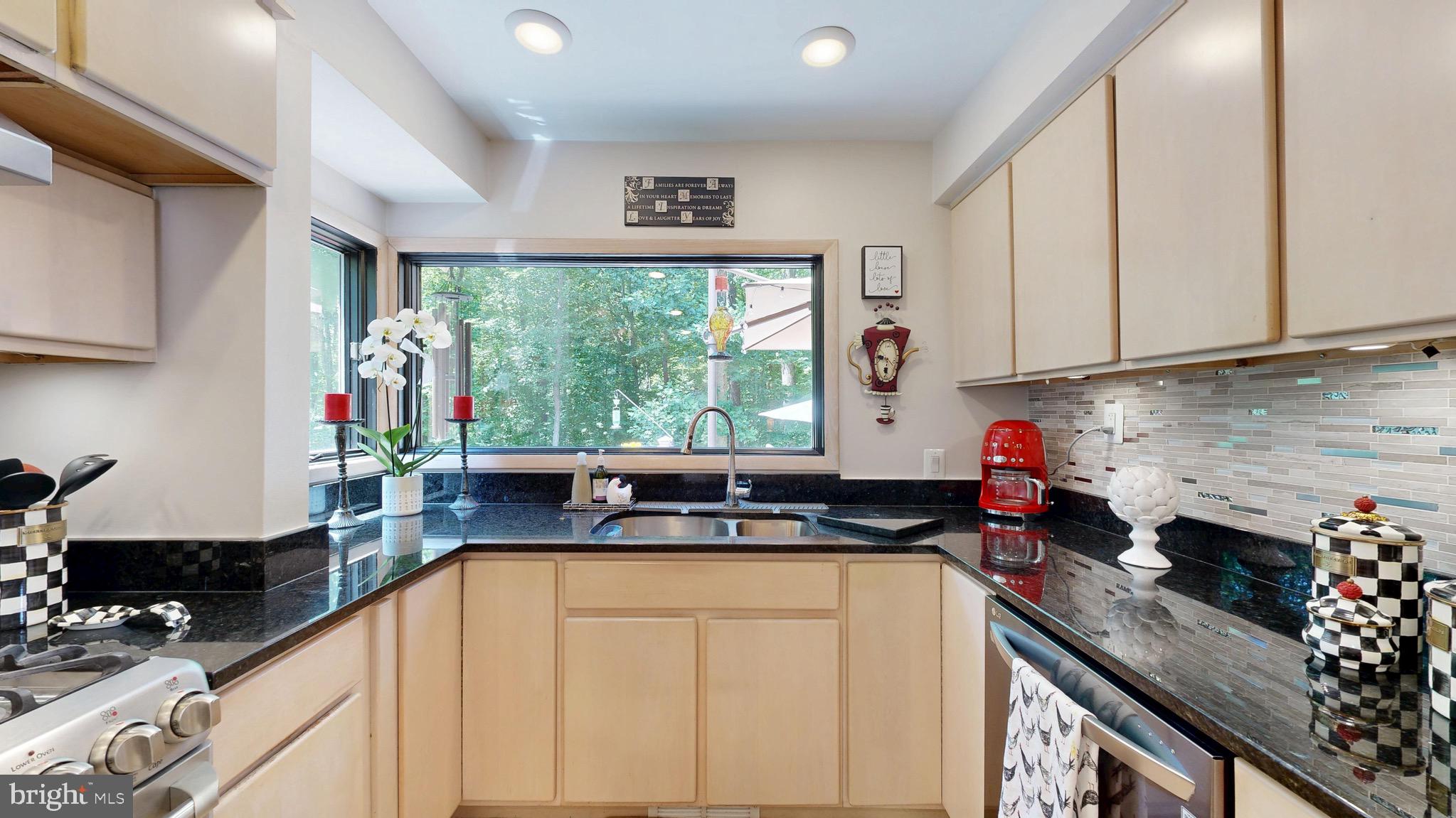 SHADOWALK - Residential