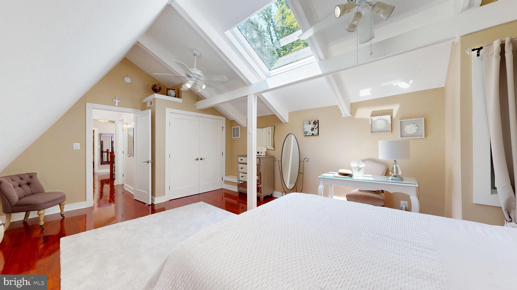 SHADOWALK - Residential