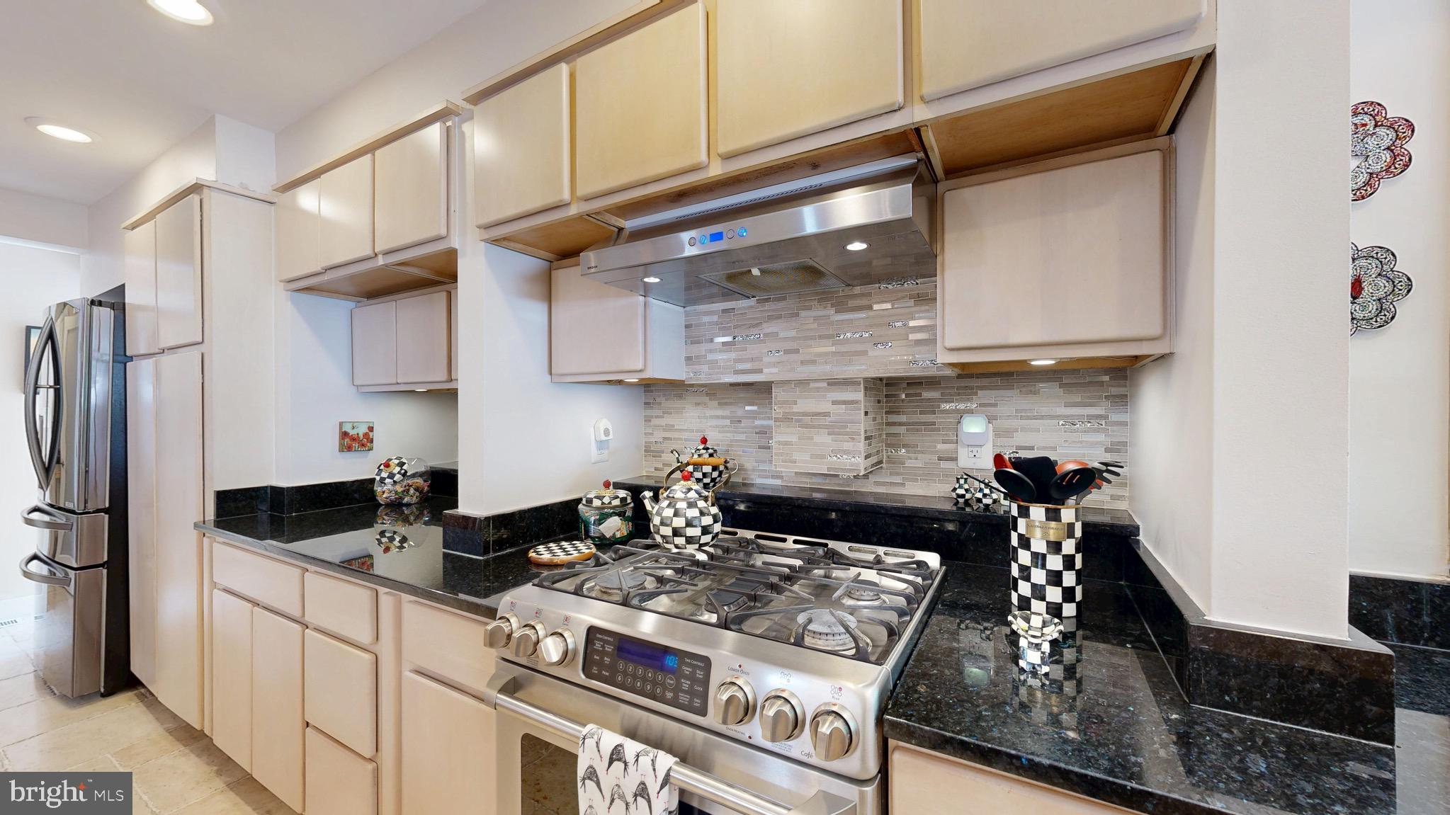 SHADOWALK - Residential