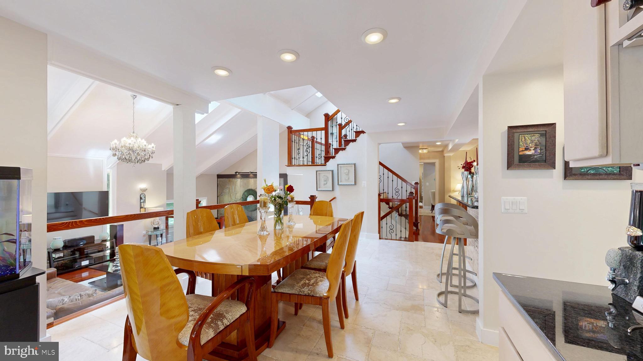 SHADOWALK - Residential