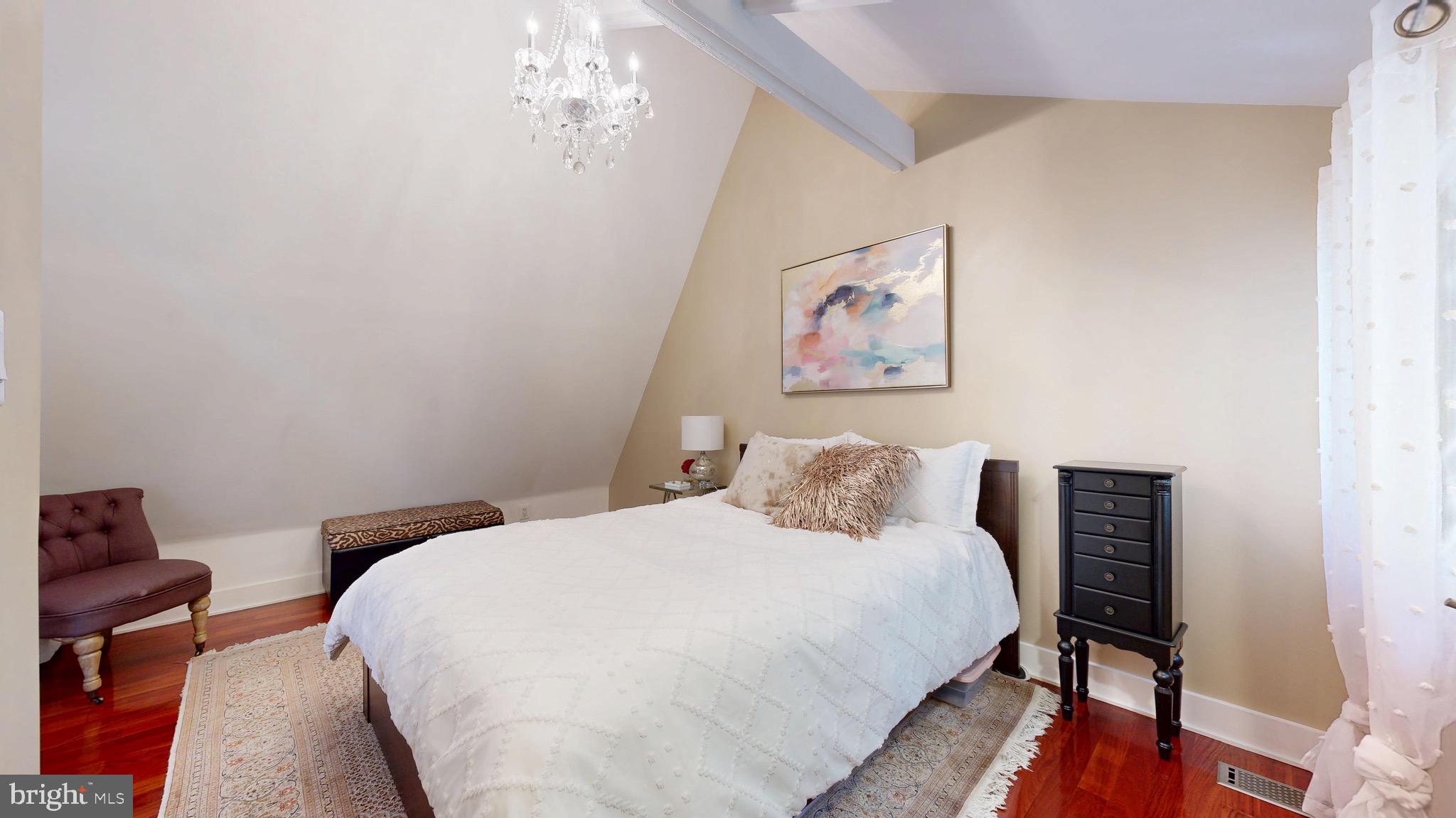 SHADOWALK - Residential