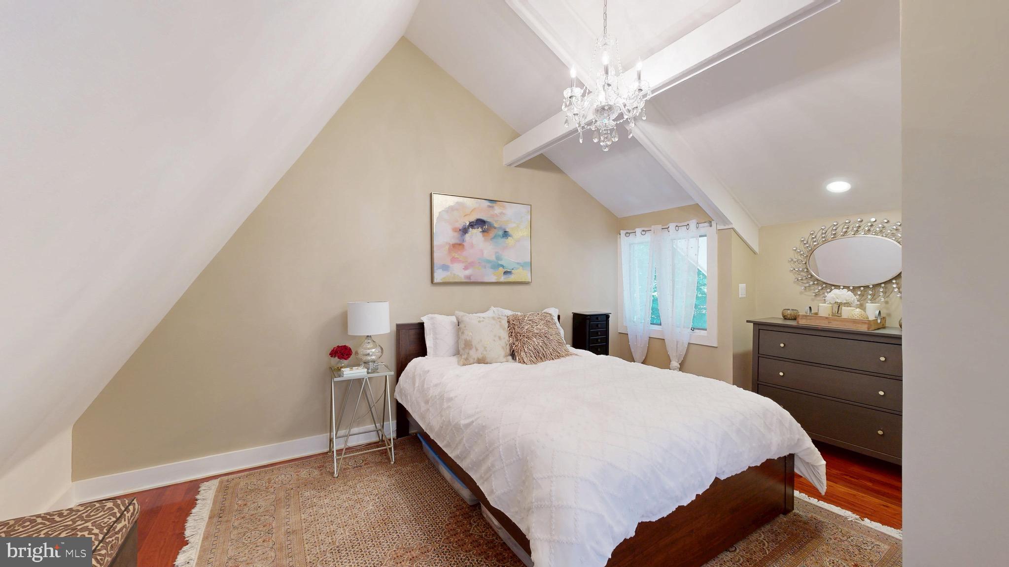 SHADOWALK - Residential