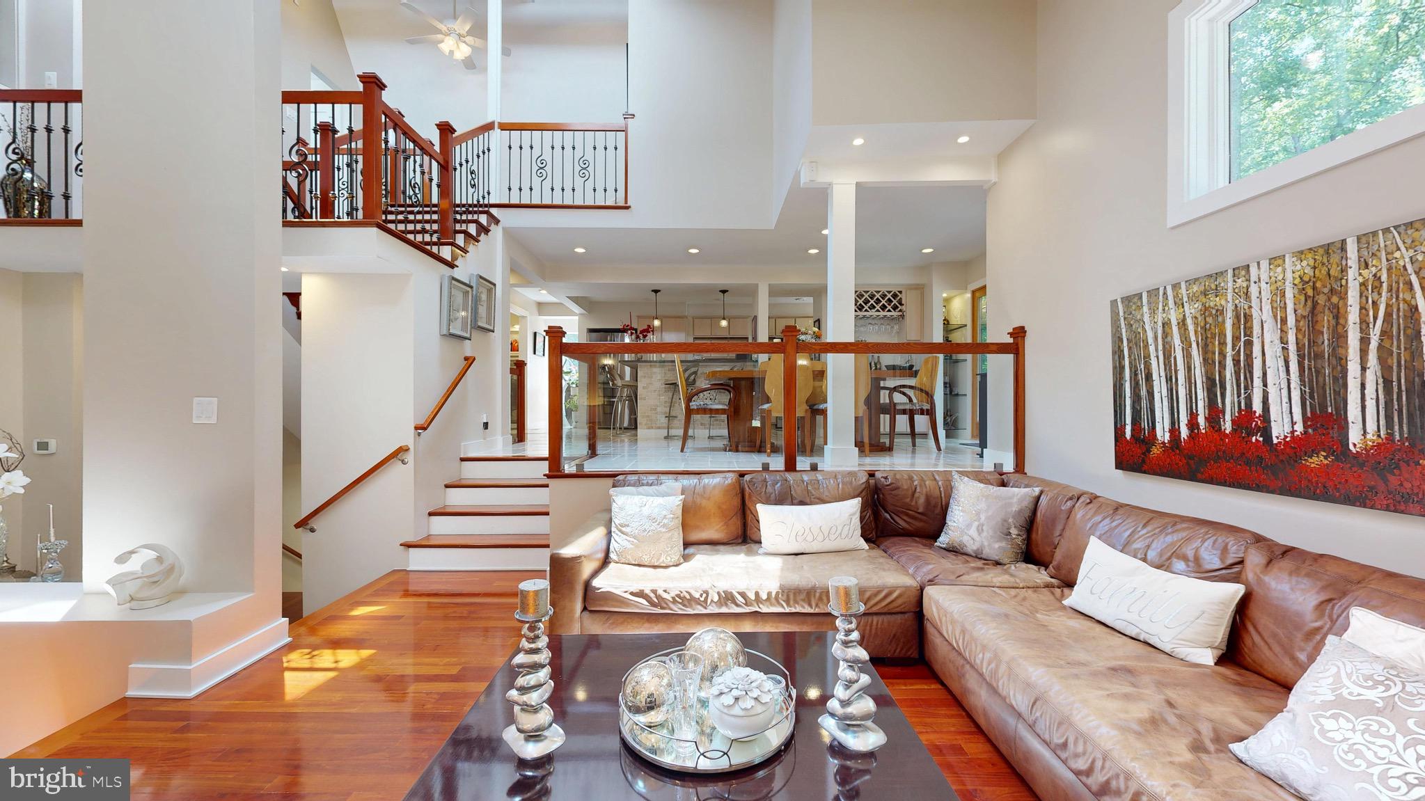 SHADOWALK - Residential