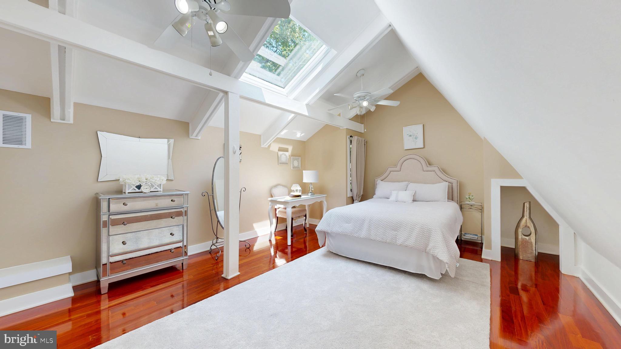 SHADOWALK - Residential