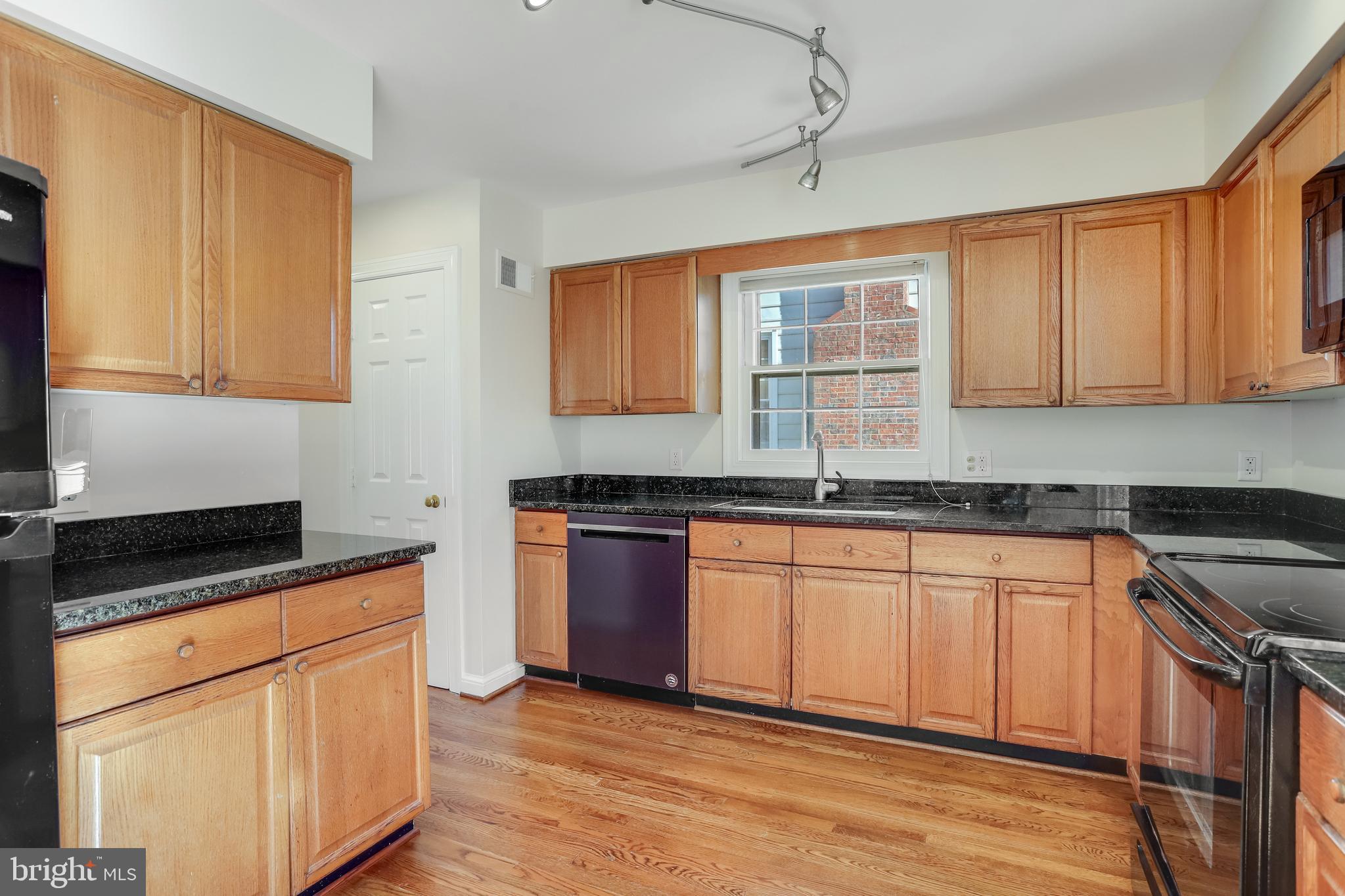 BARCROFT - Residential