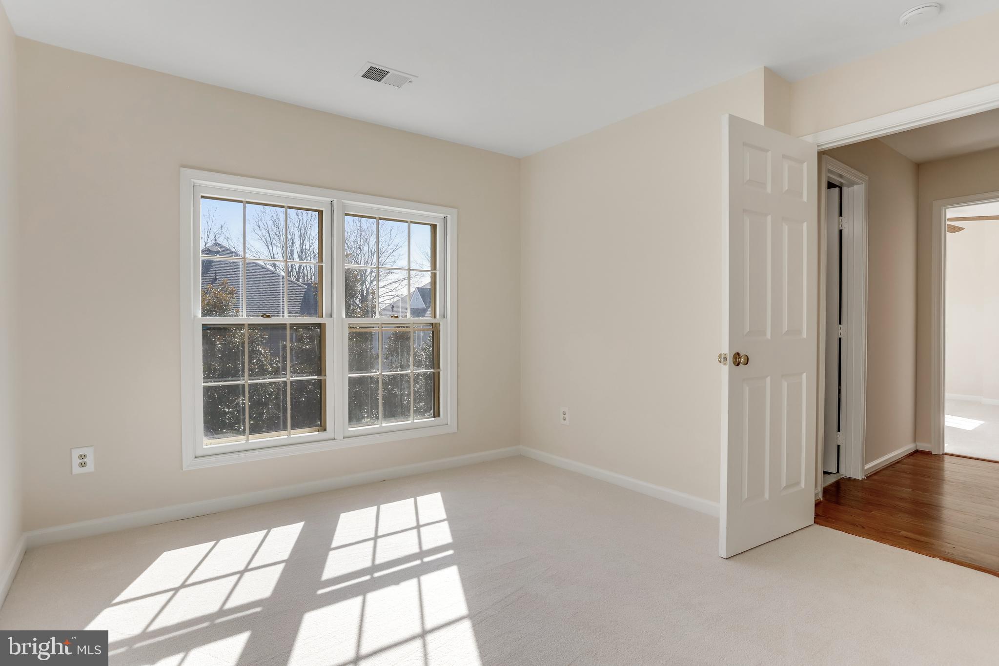 BARCROFT - Residential