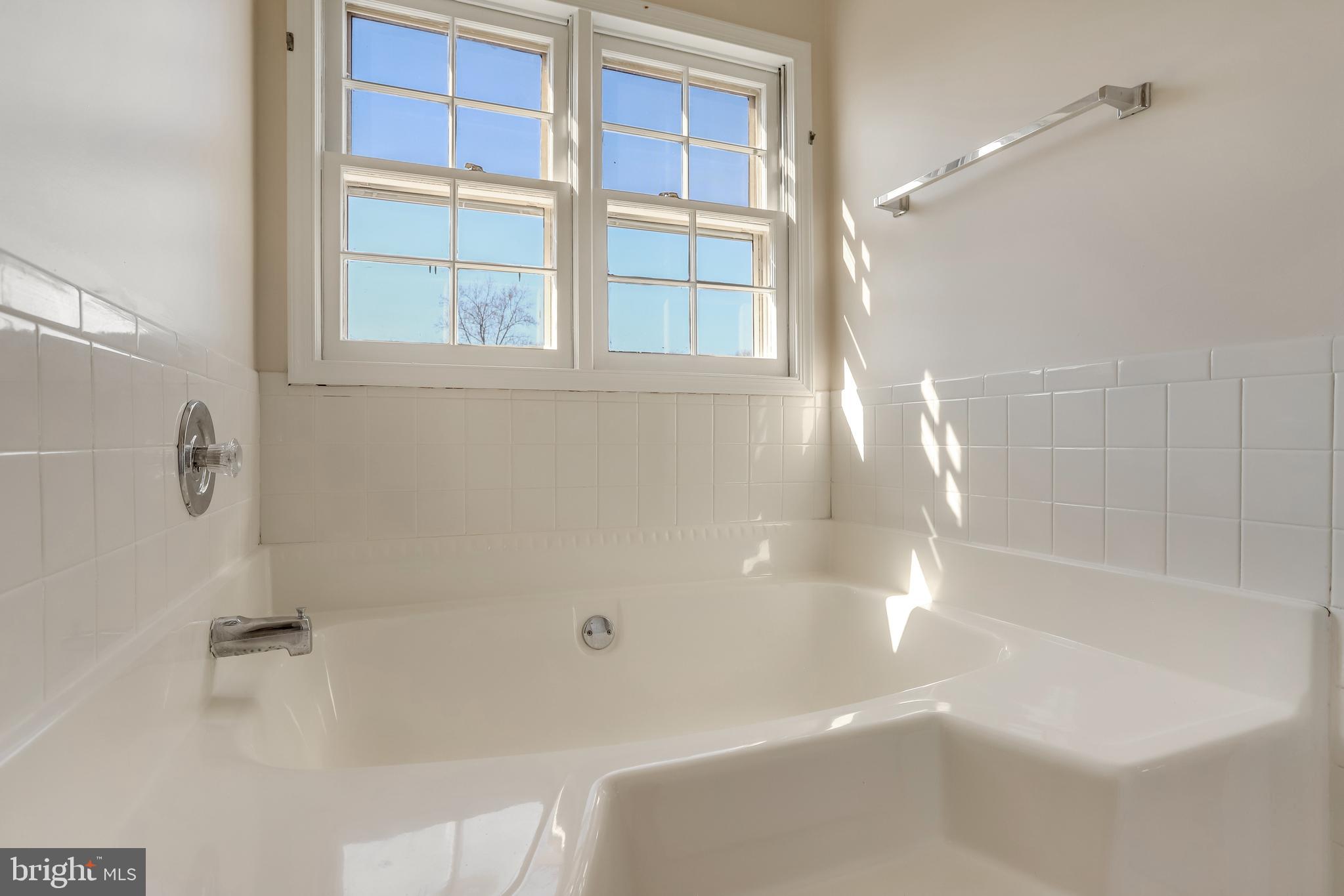 BARCROFT - Residential