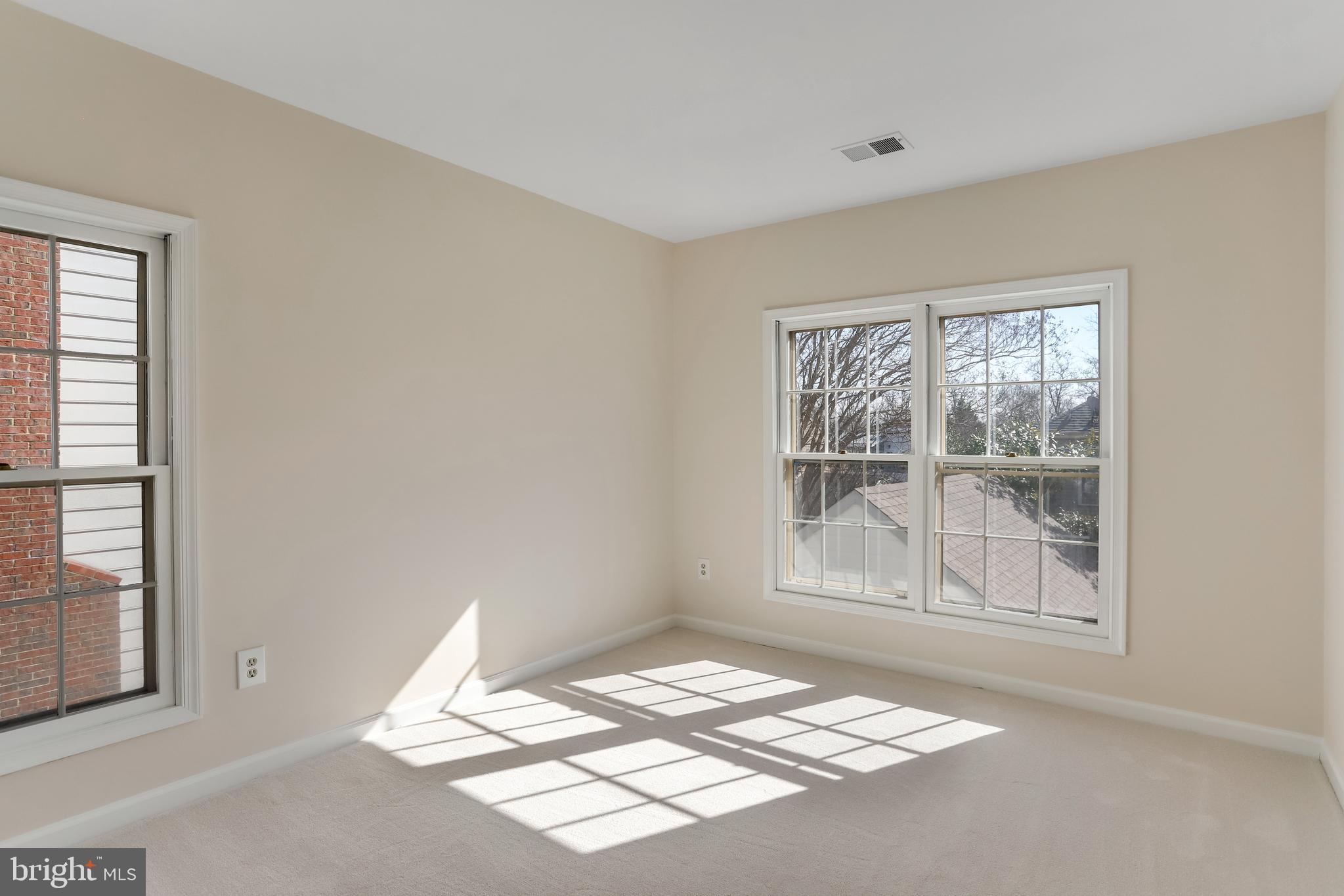 BARCROFT - Residential