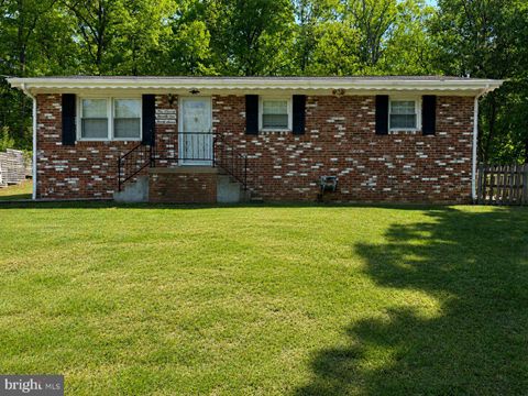 Photo of 7127 Barry Road, ALEXANDRIA, VA 22315 (MLS # VAFX2310614)