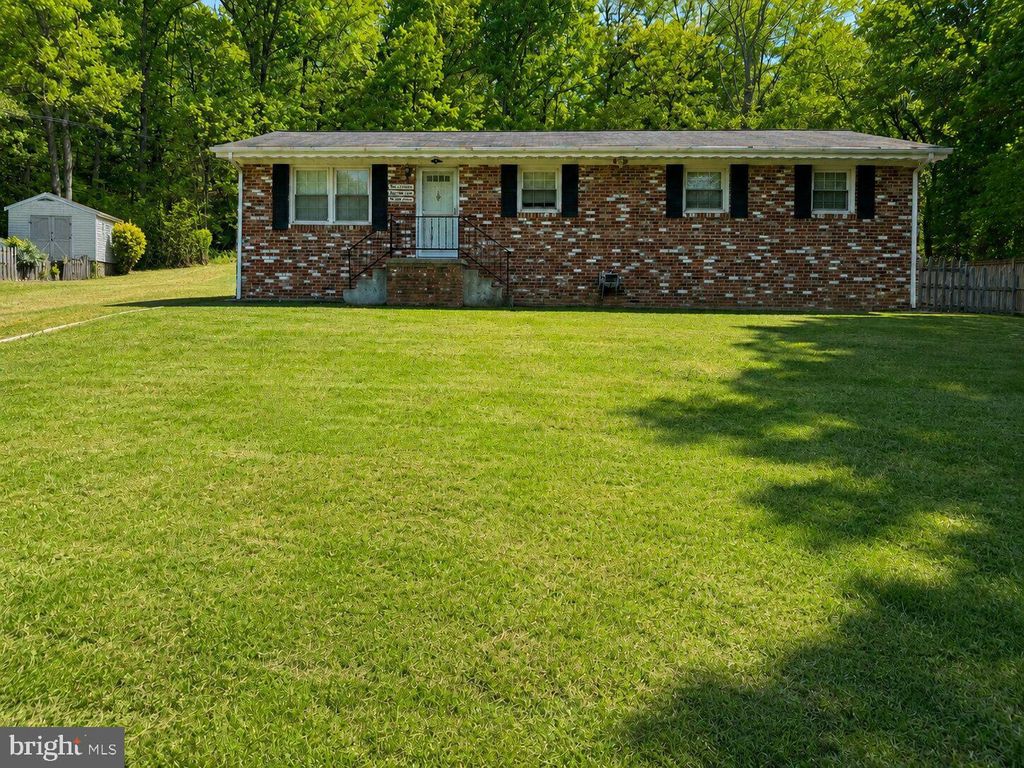 Photo of 7127 Barry Road, ALEXANDRIA, VA 22315 (MLS # VAFX2310614)