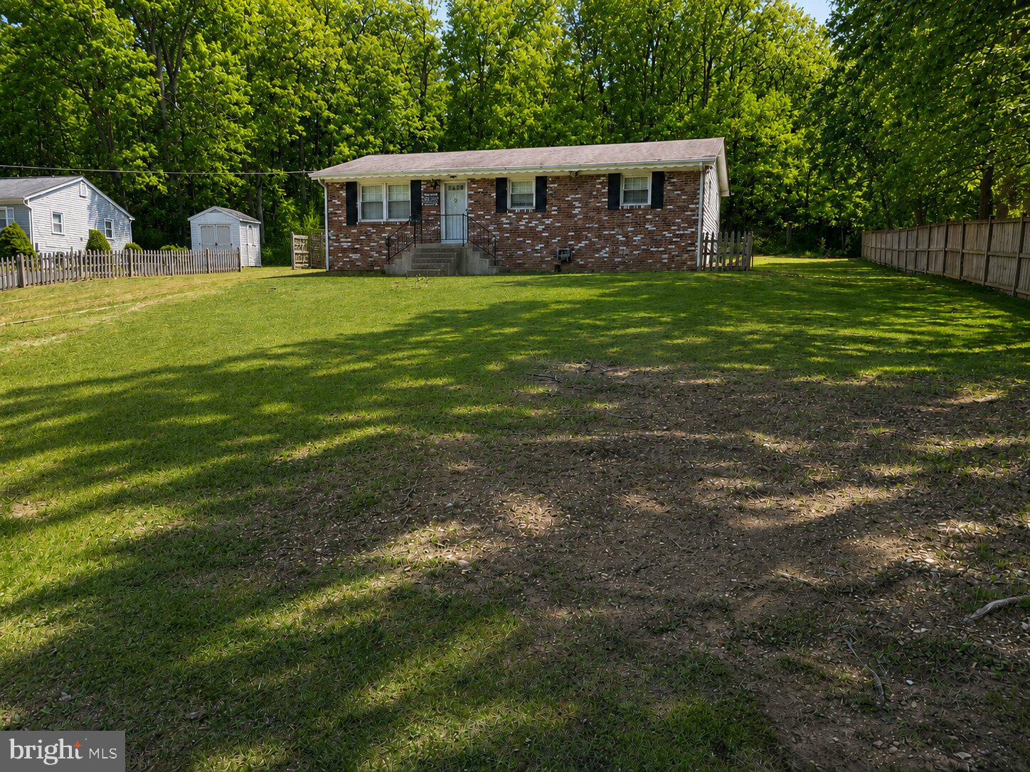 7127 BARRY ROAD