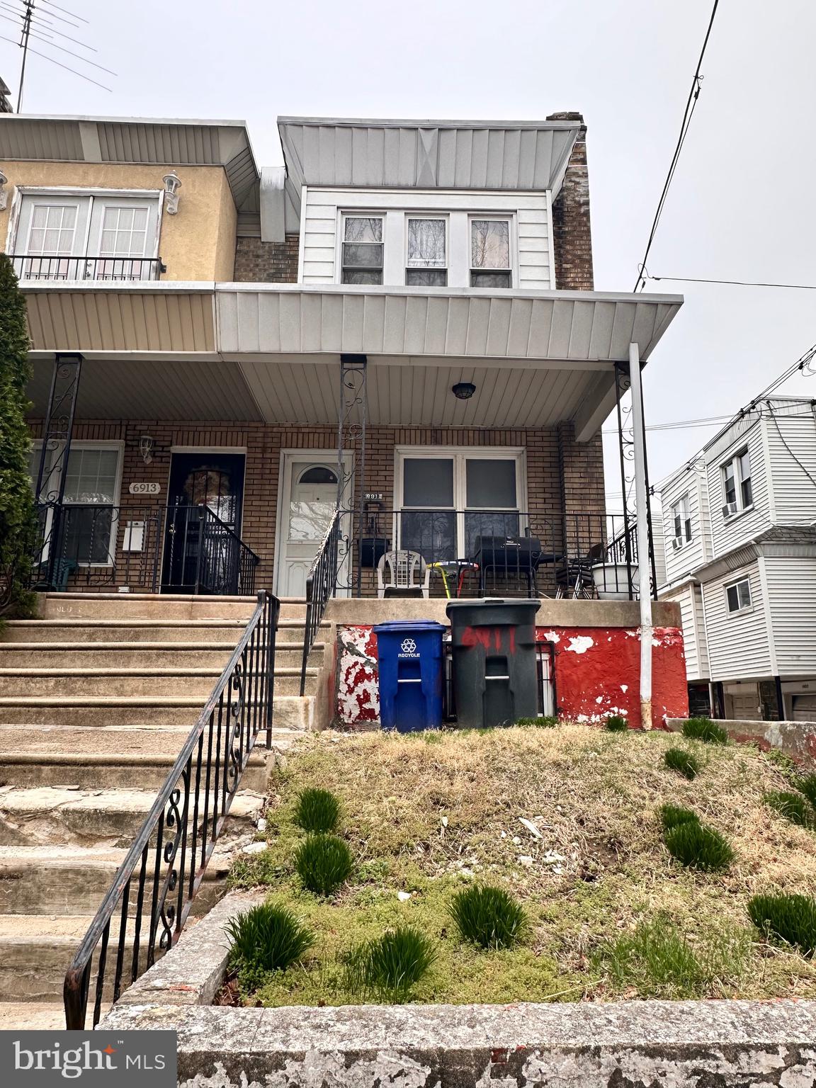 Calling Investor! Welcome to this 3 bedroom 1 full bath corner home located in the Northeast. This house needs work and is being sold "AS-IS".Currently occupied by a long term tenants who live there over 9 years. Monthly rent is $1200.