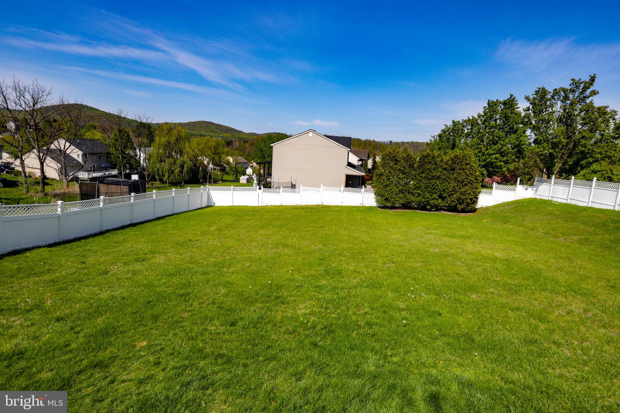 COUNTRY CLUB RUN - Residential