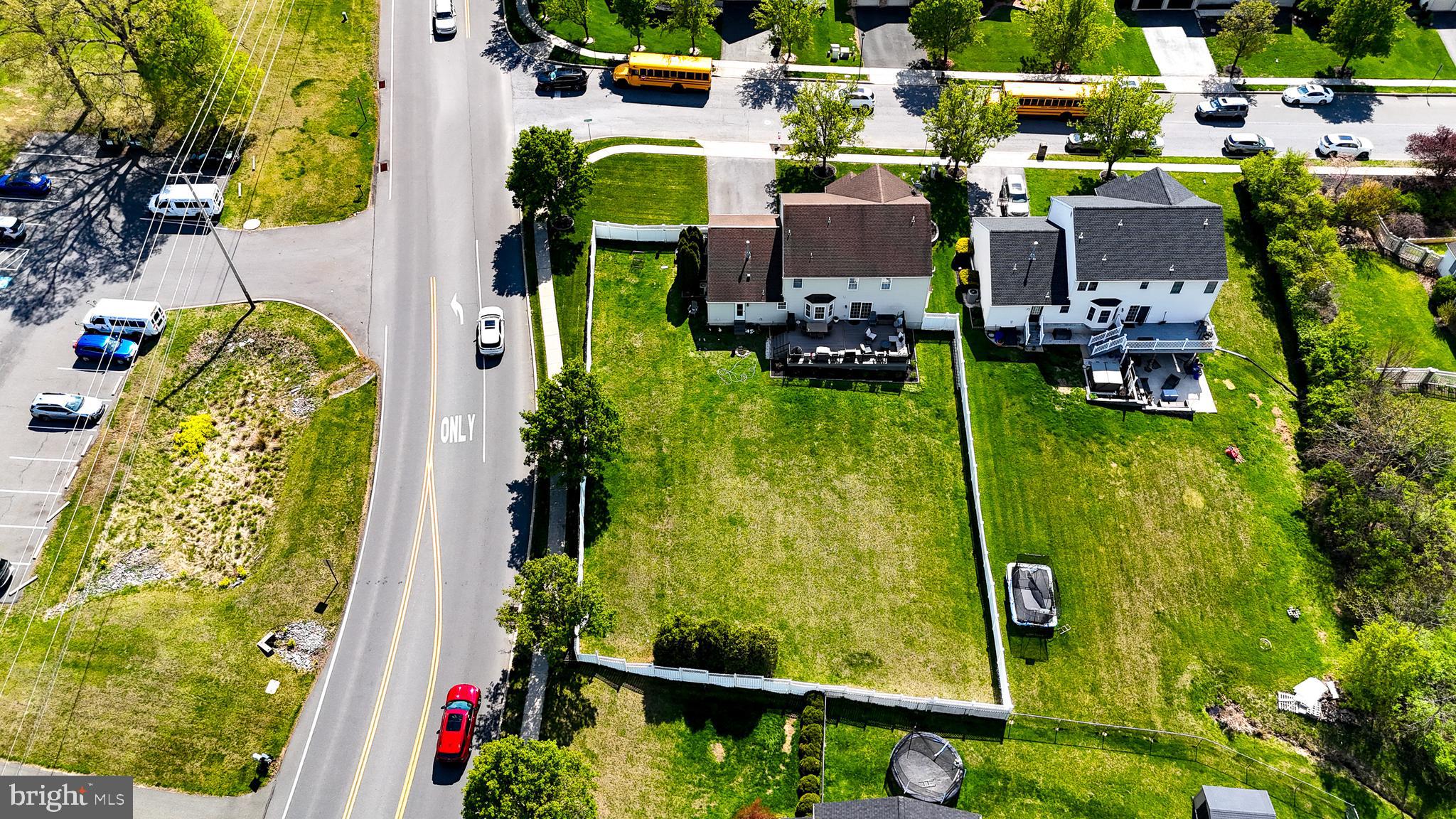 COUNTRY CLUB RUN - Residential