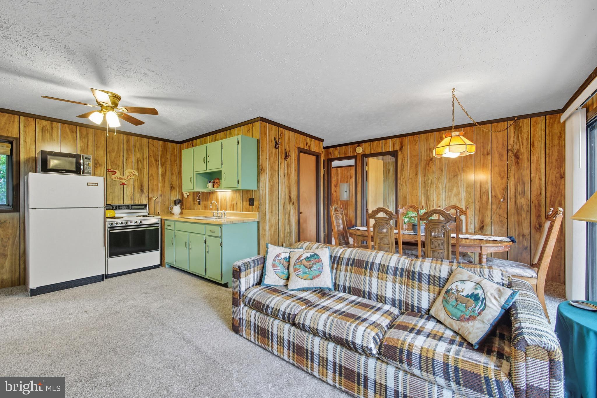 BUCK HILL DEVELOPMENT - Residential