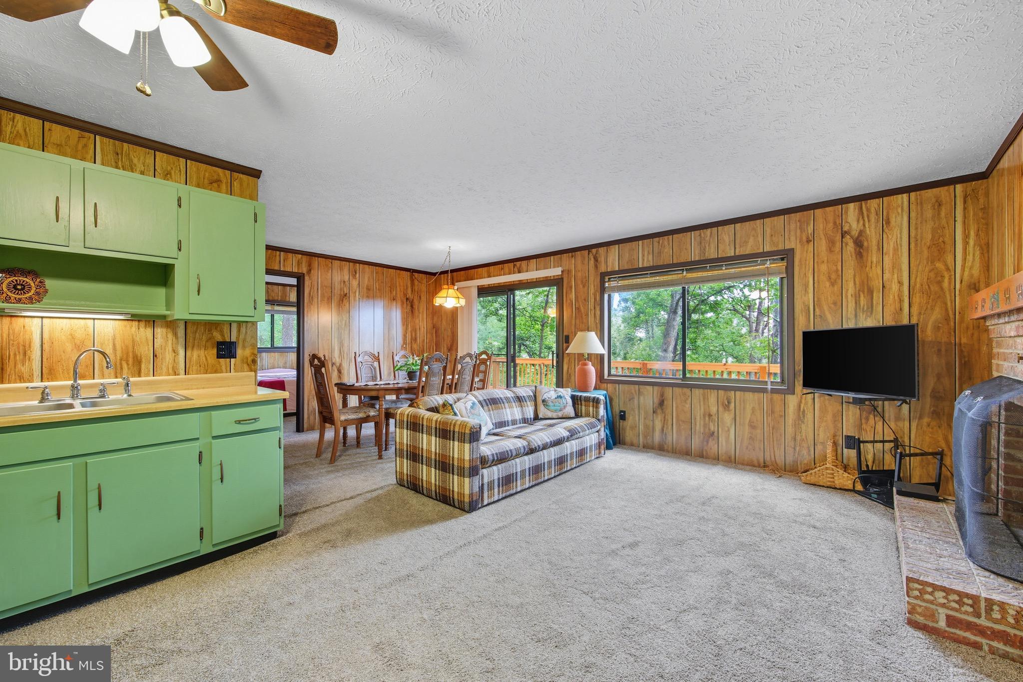 BUCK HILL DEVELOPMENT - Residential