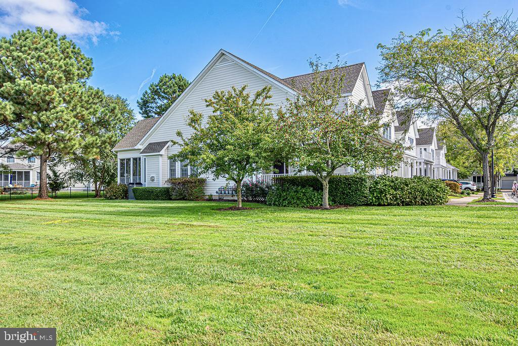 84 WILLOW OAK AVENUE