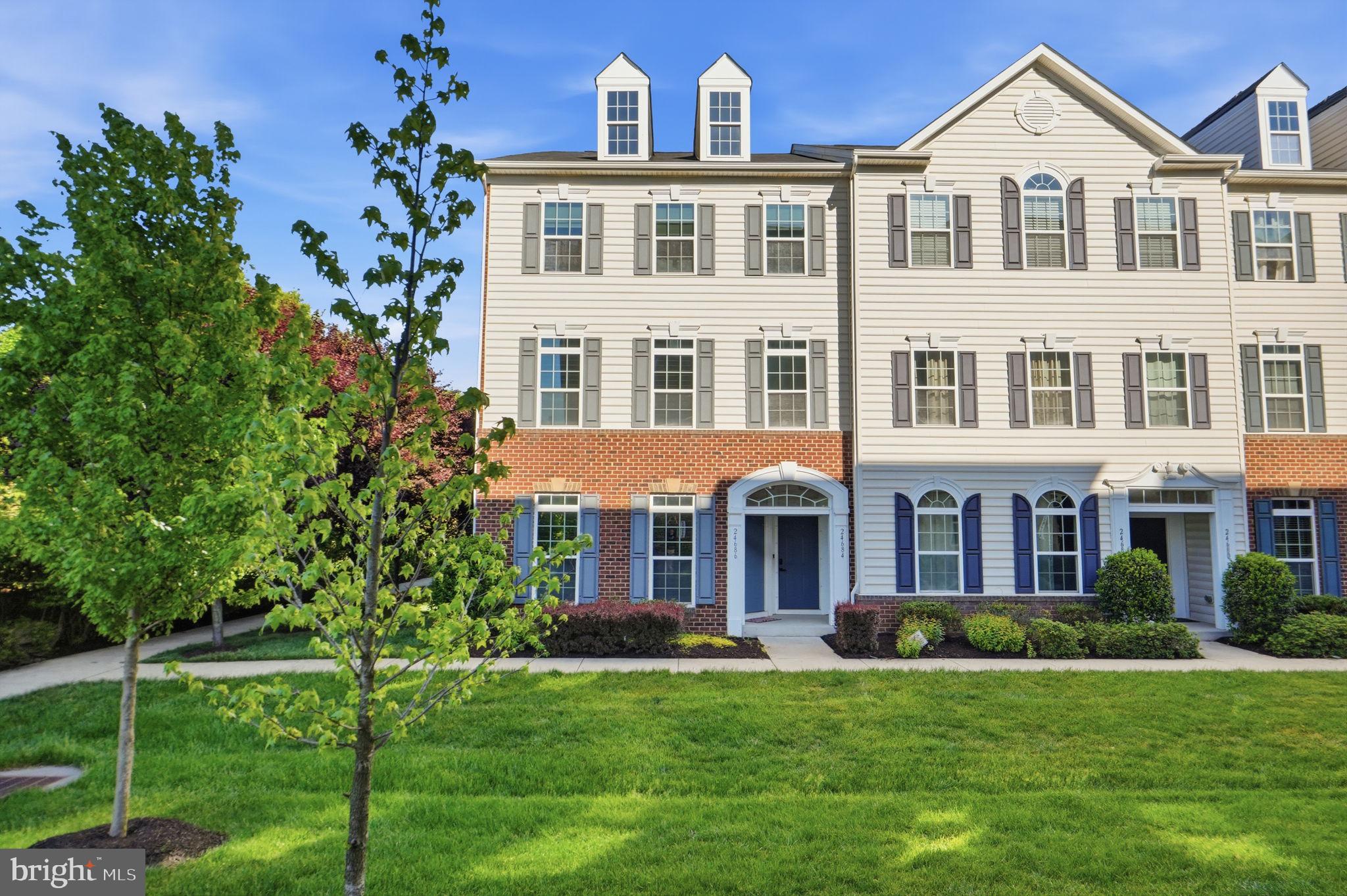 ARCOLA TOWN CENTER CONDO - Residential