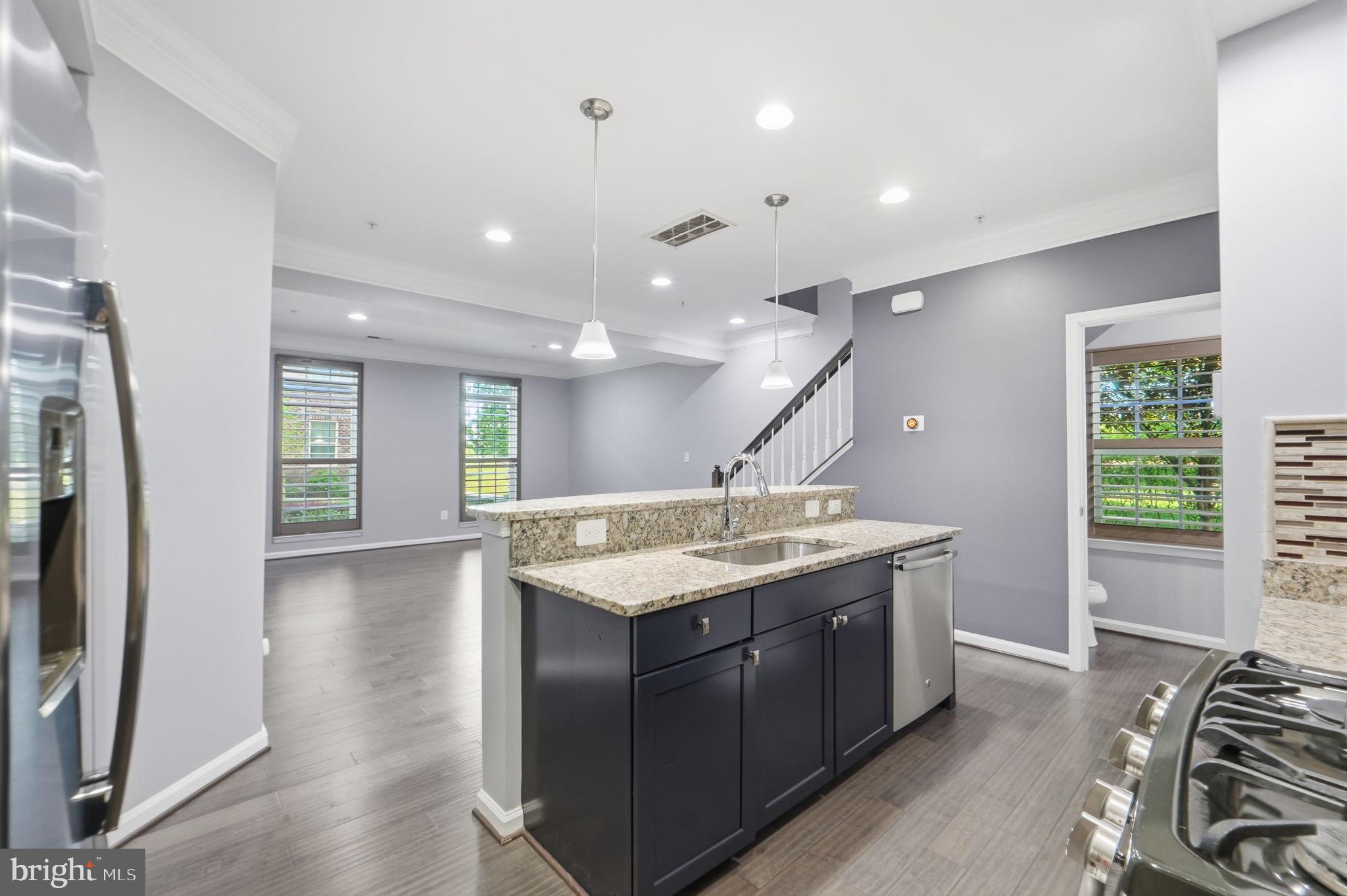 ARCOLA TOWN CENTER CONDO - Residential