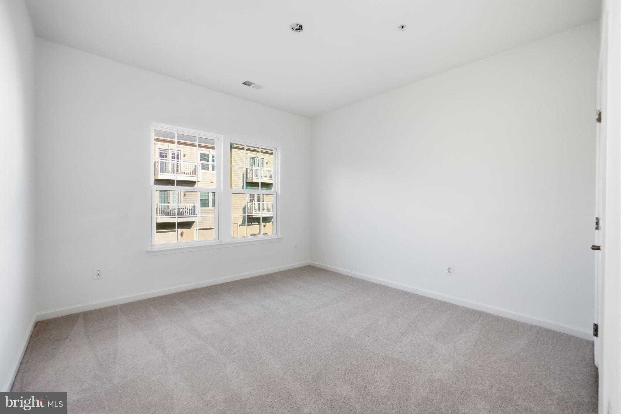 ARCOLA TOWN CENTER CONDO - Residential