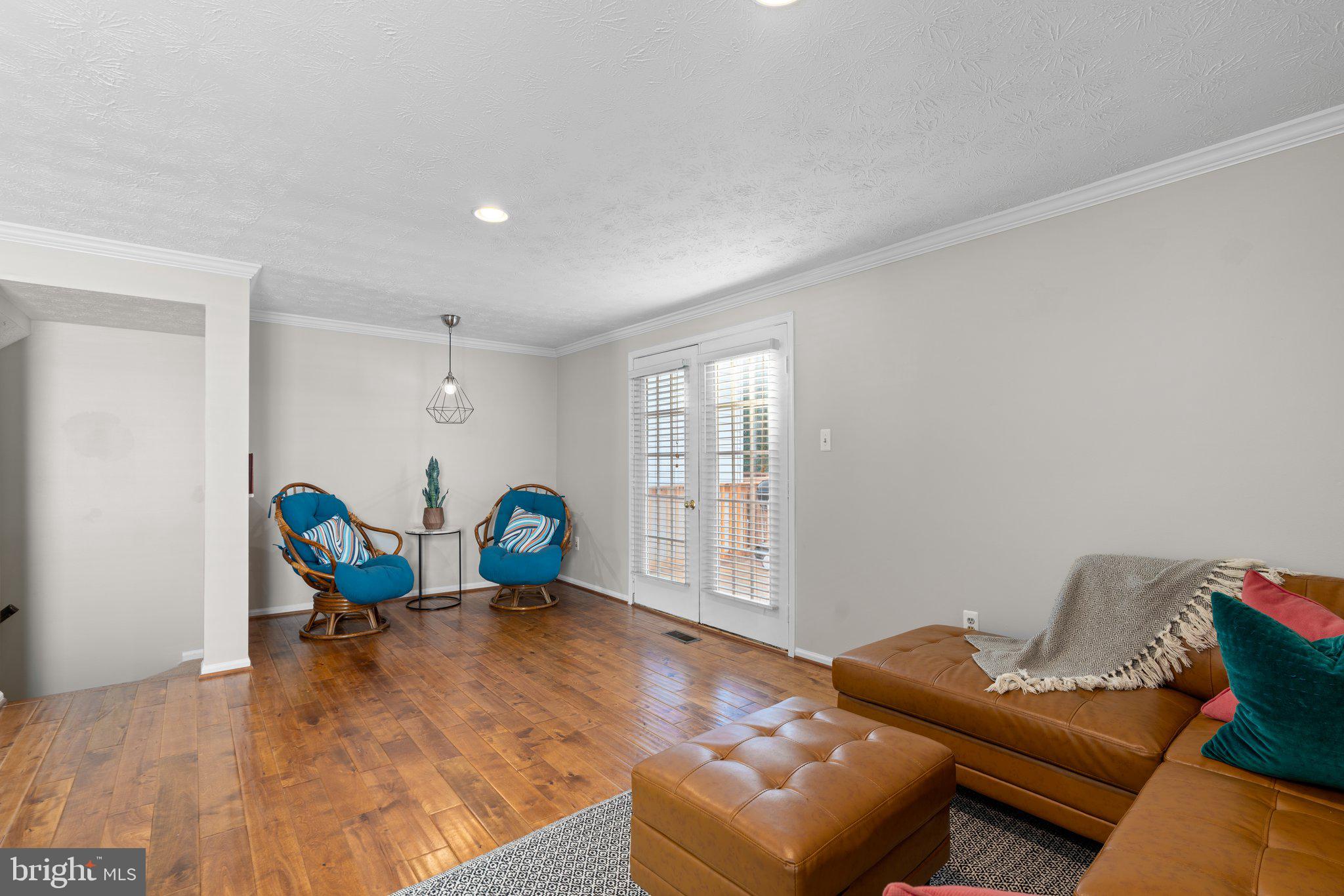 ASBURY WOODS - Residential