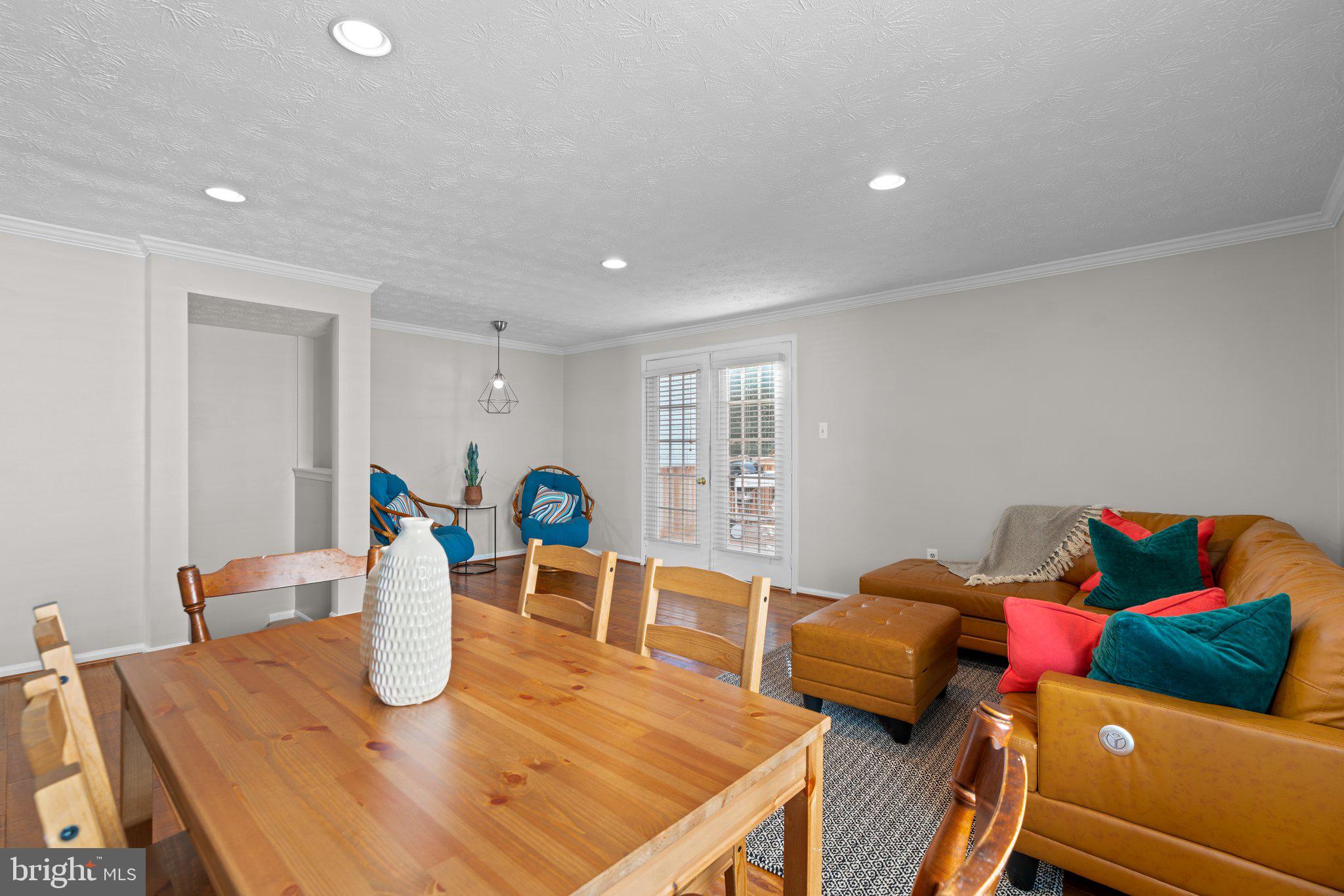 ASBURY WOODS - Residential