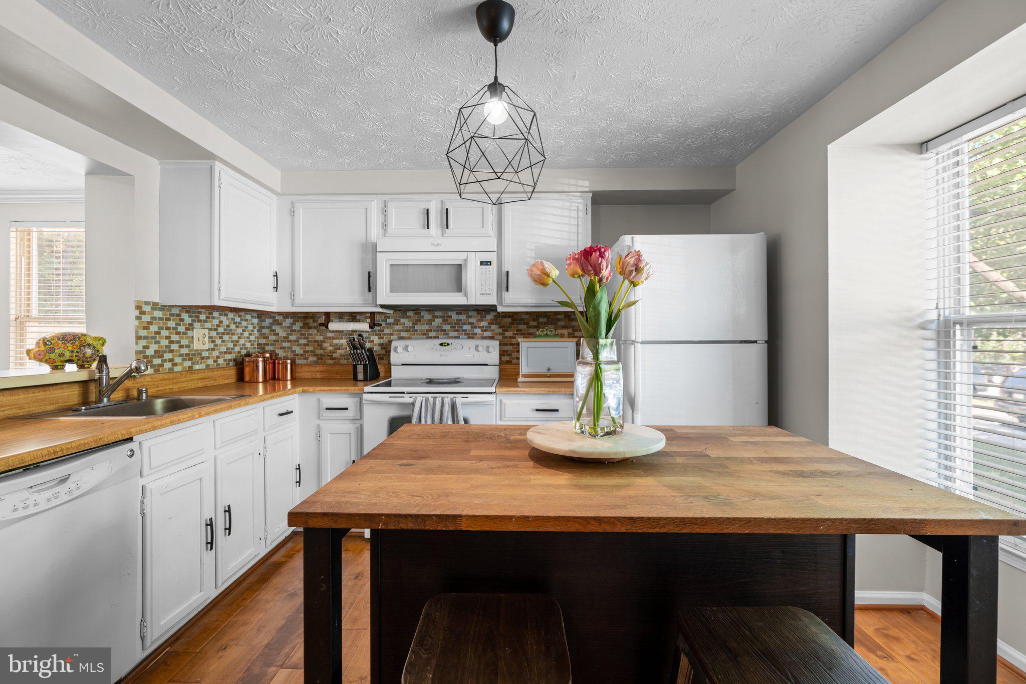 ASBURY WOODS - Residential