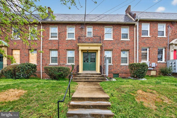 171 35TH ST NE, WASHINGTON, DC 20019 - Image a8af4e16f41a20a024e01f78f74e1fe0/2787426633