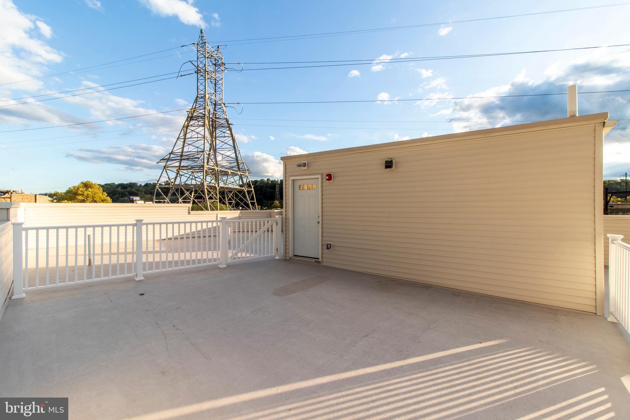 MANAYUNK - Residential Lease