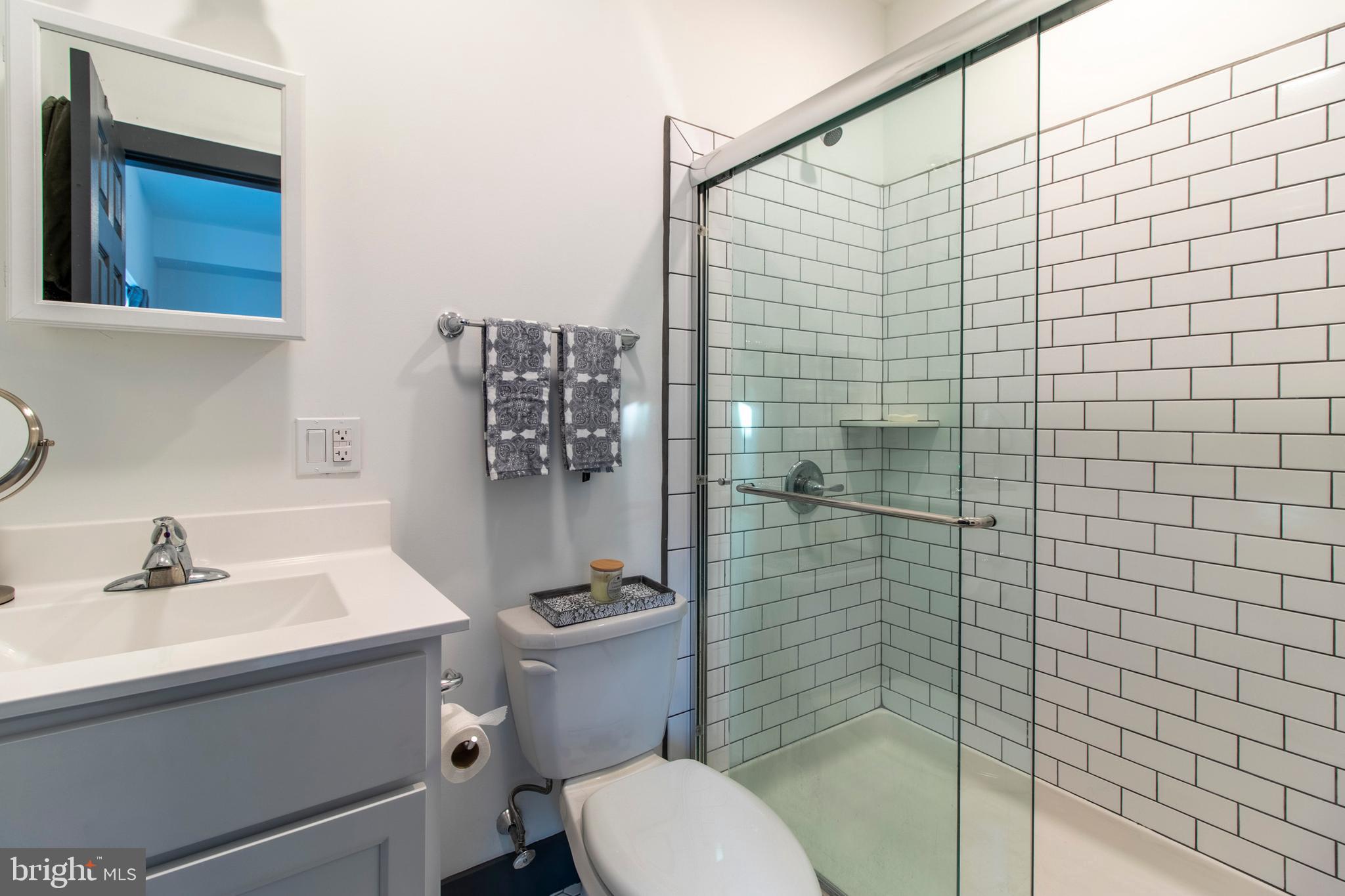 MANAYUNK - Residential Lease