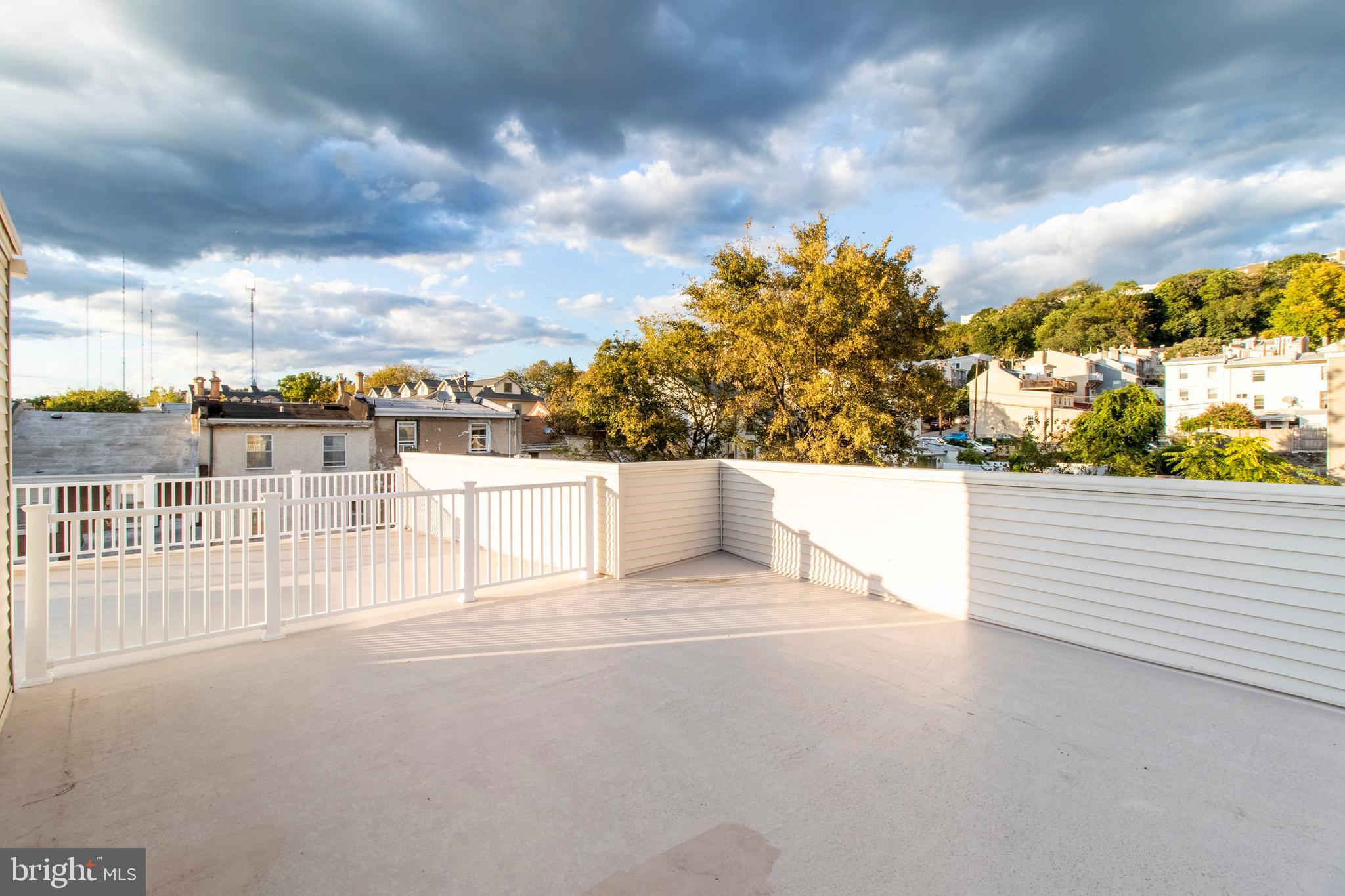 MANAYUNK - Residential Lease
