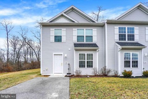 3567 KORTNI DRIVE DOVER PA 17315