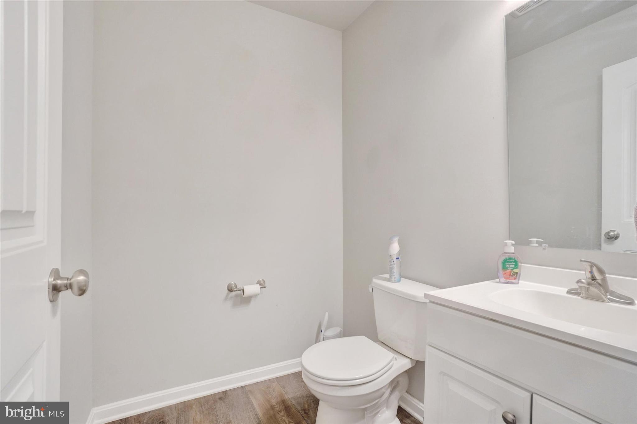 CREEKSIDE VILLAGE - Residential