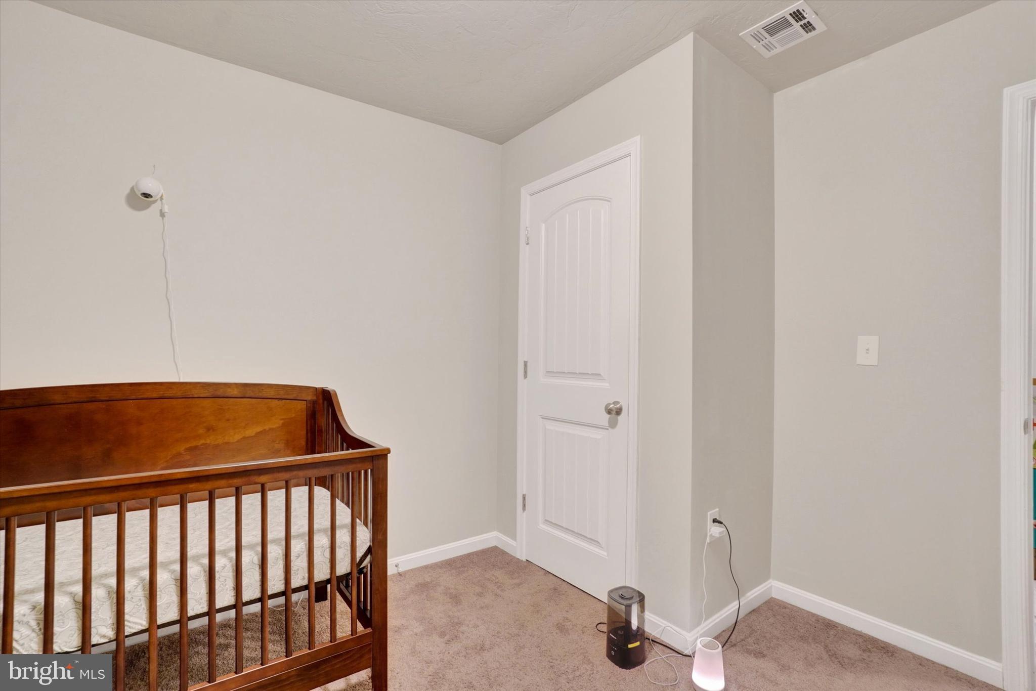 CREEKSIDE VILLAGE - Residential