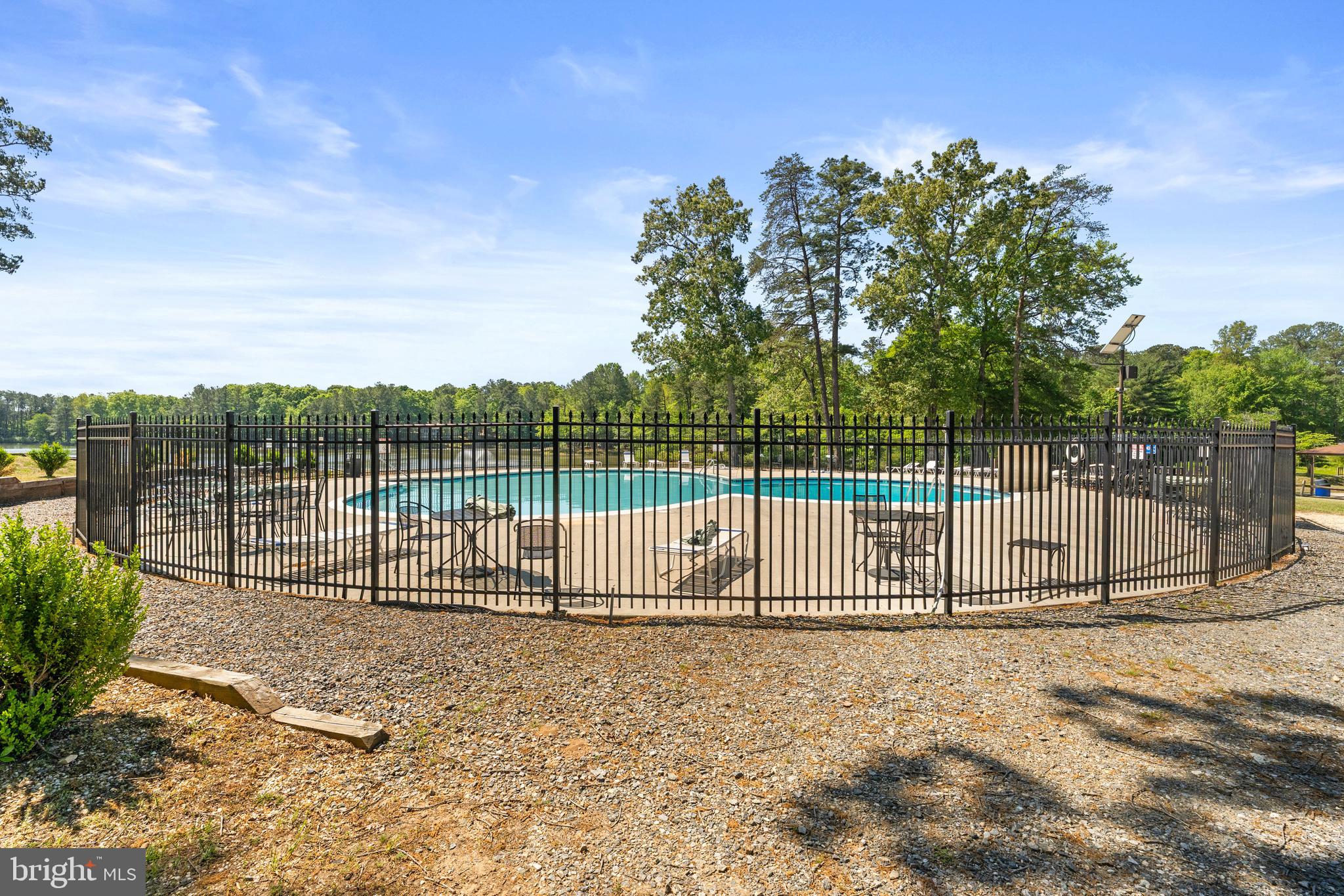 LAKE LAND OR - Residential