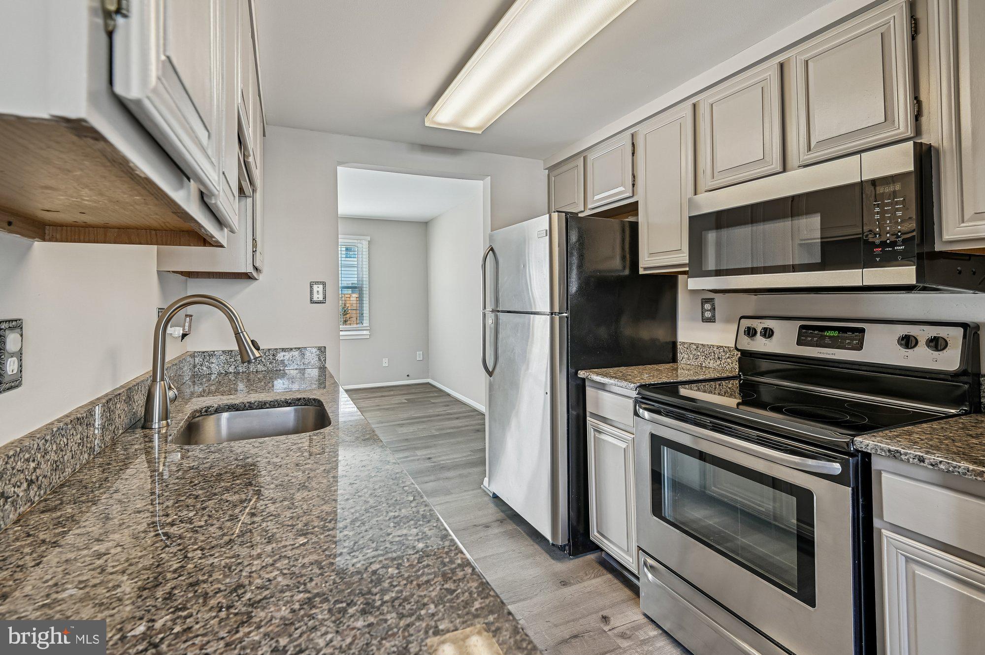 CROFTON SQUARE - Residential