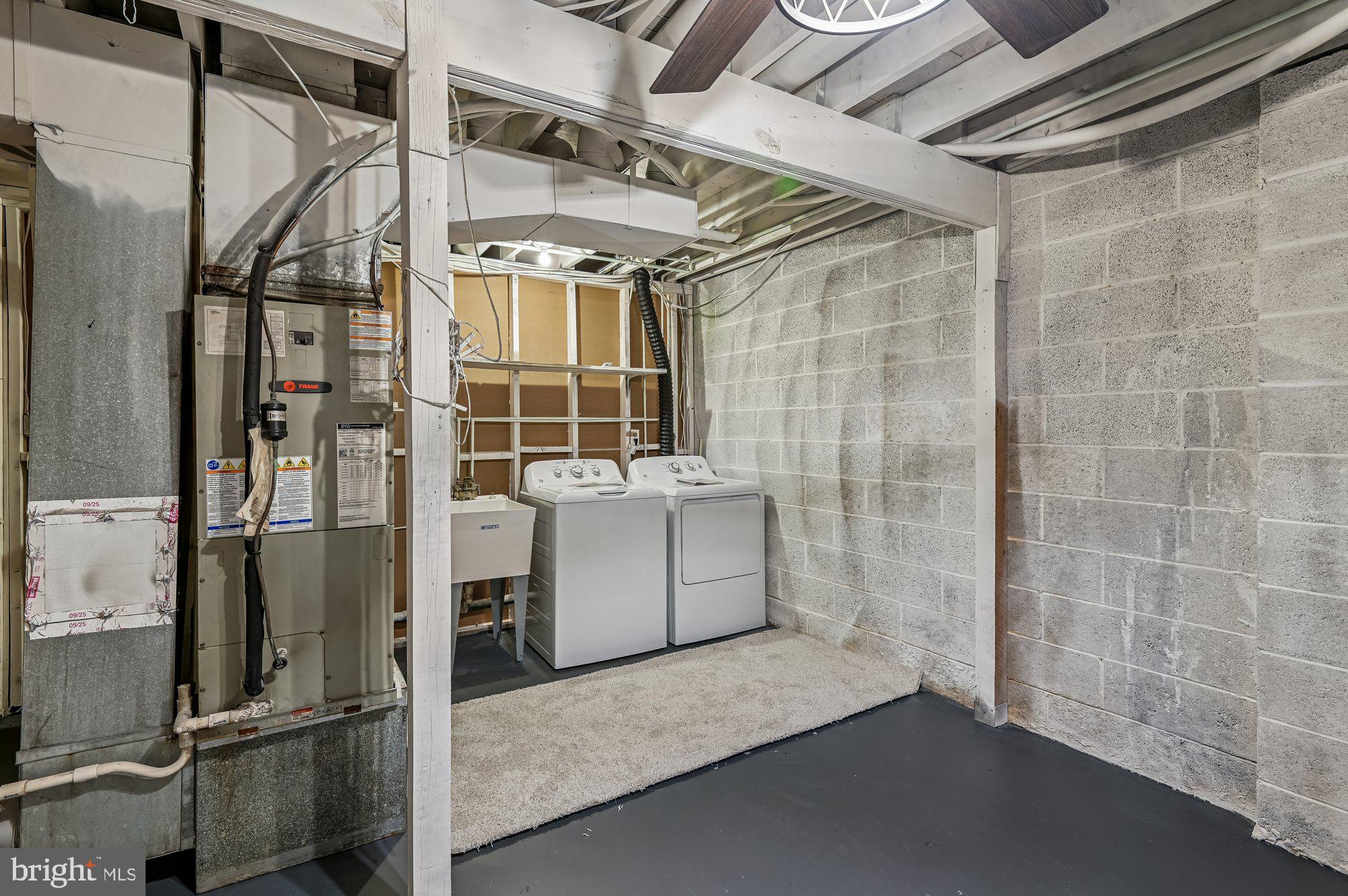 CROFTON SQUARE - Residential